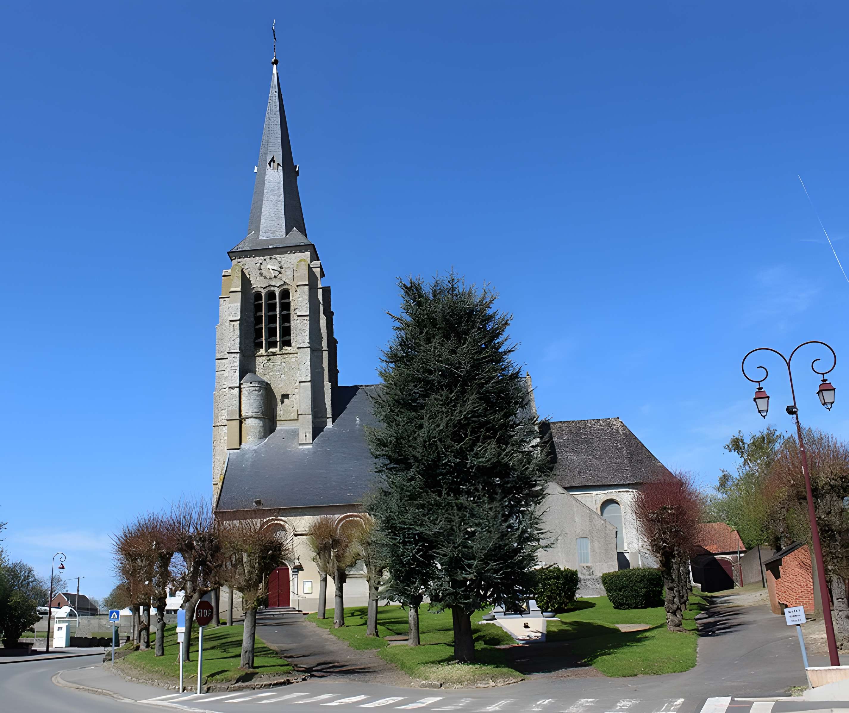 Église Saint-Sauveur de Serain
