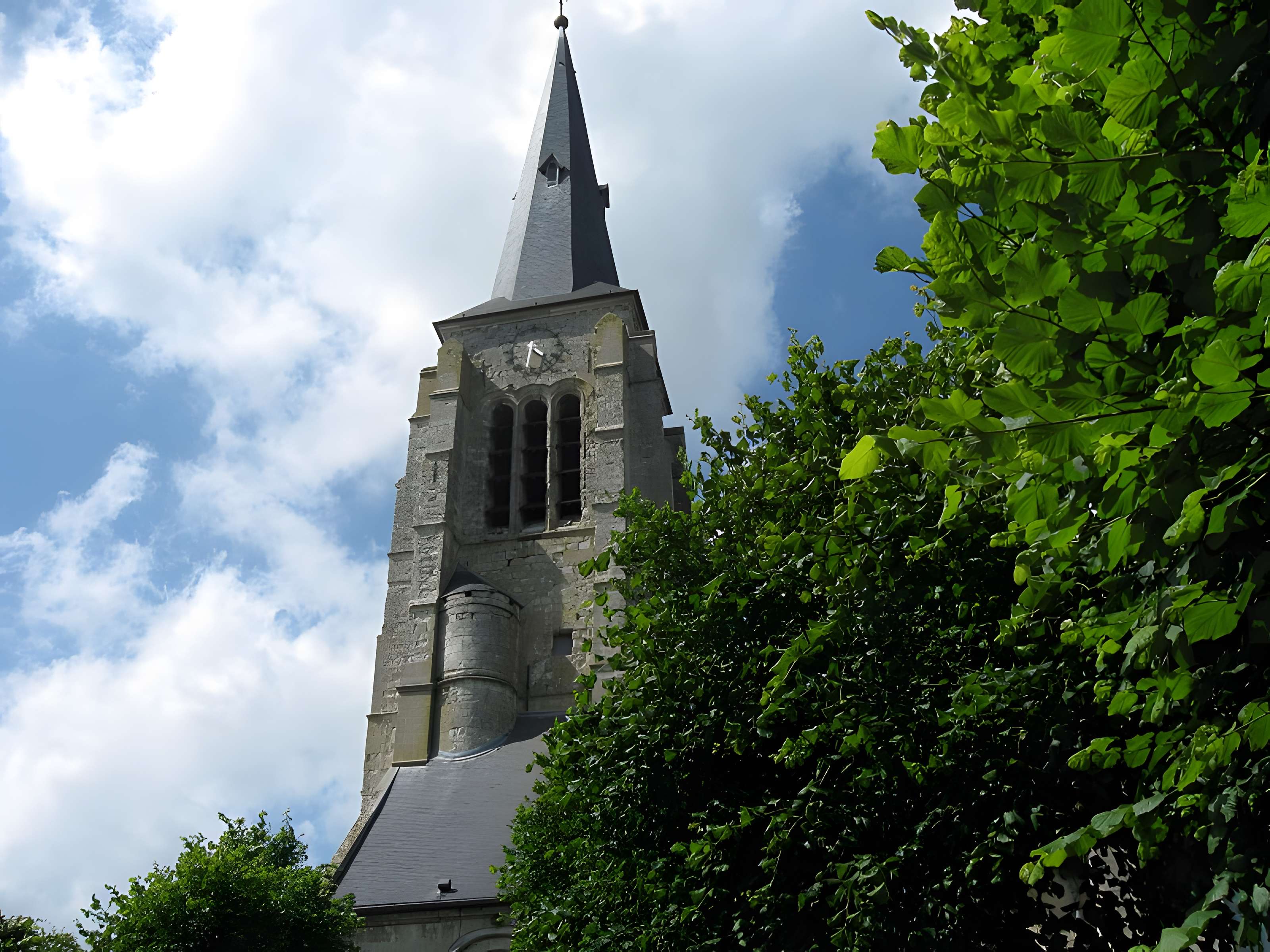 Église Saint-Sauveur de Serain