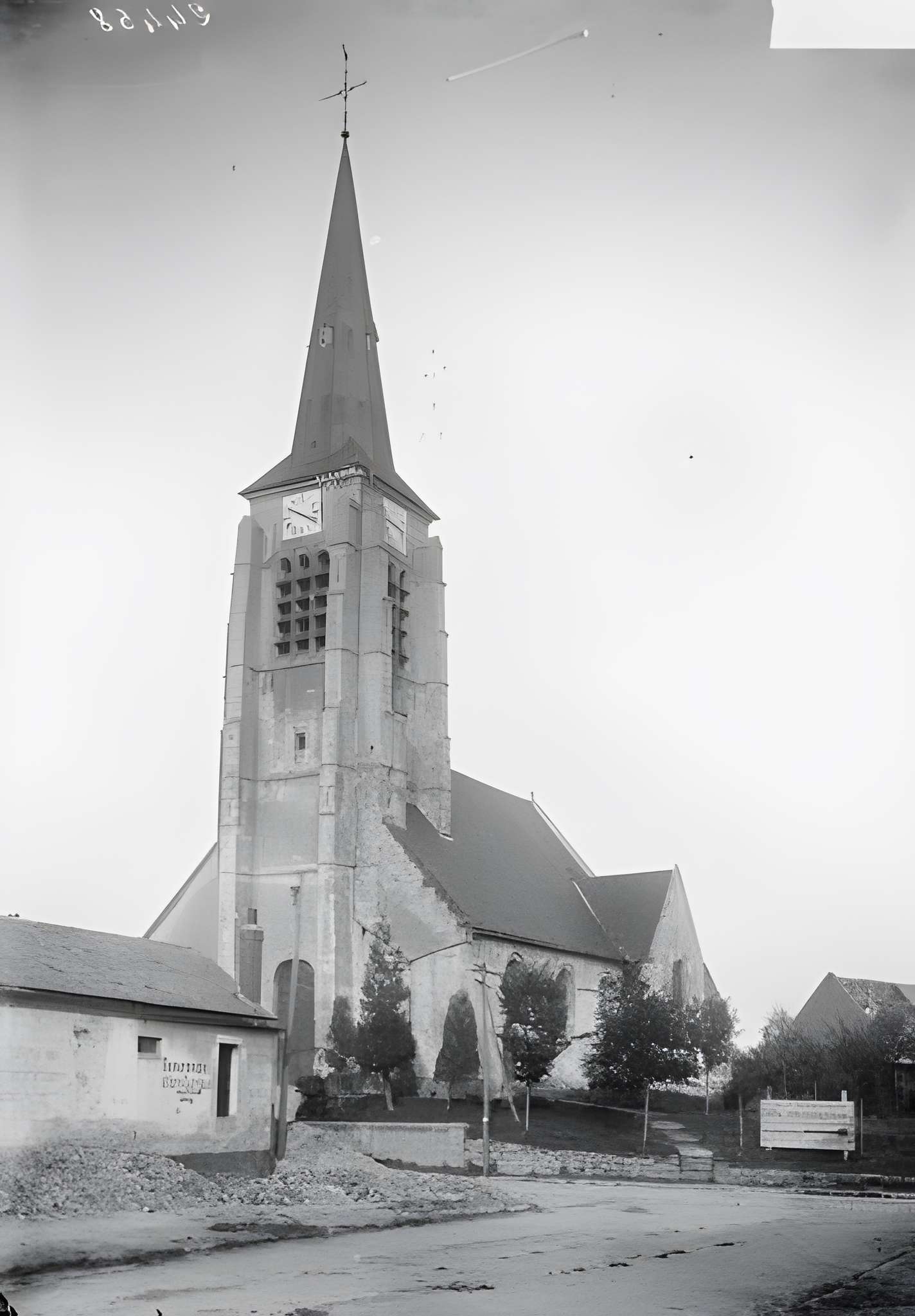Église Saint-Sauveur de Serain