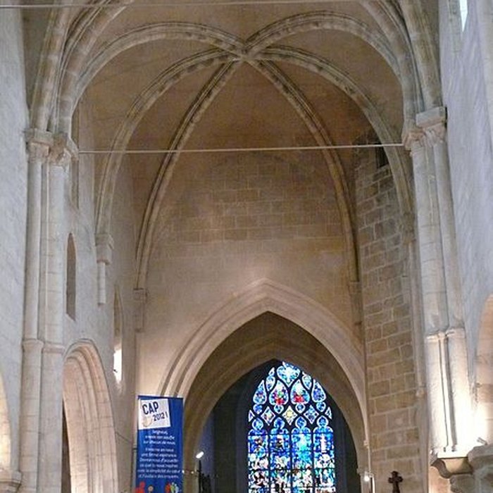 Photo de Église Saint-Sauveur de Thury-Harcourt