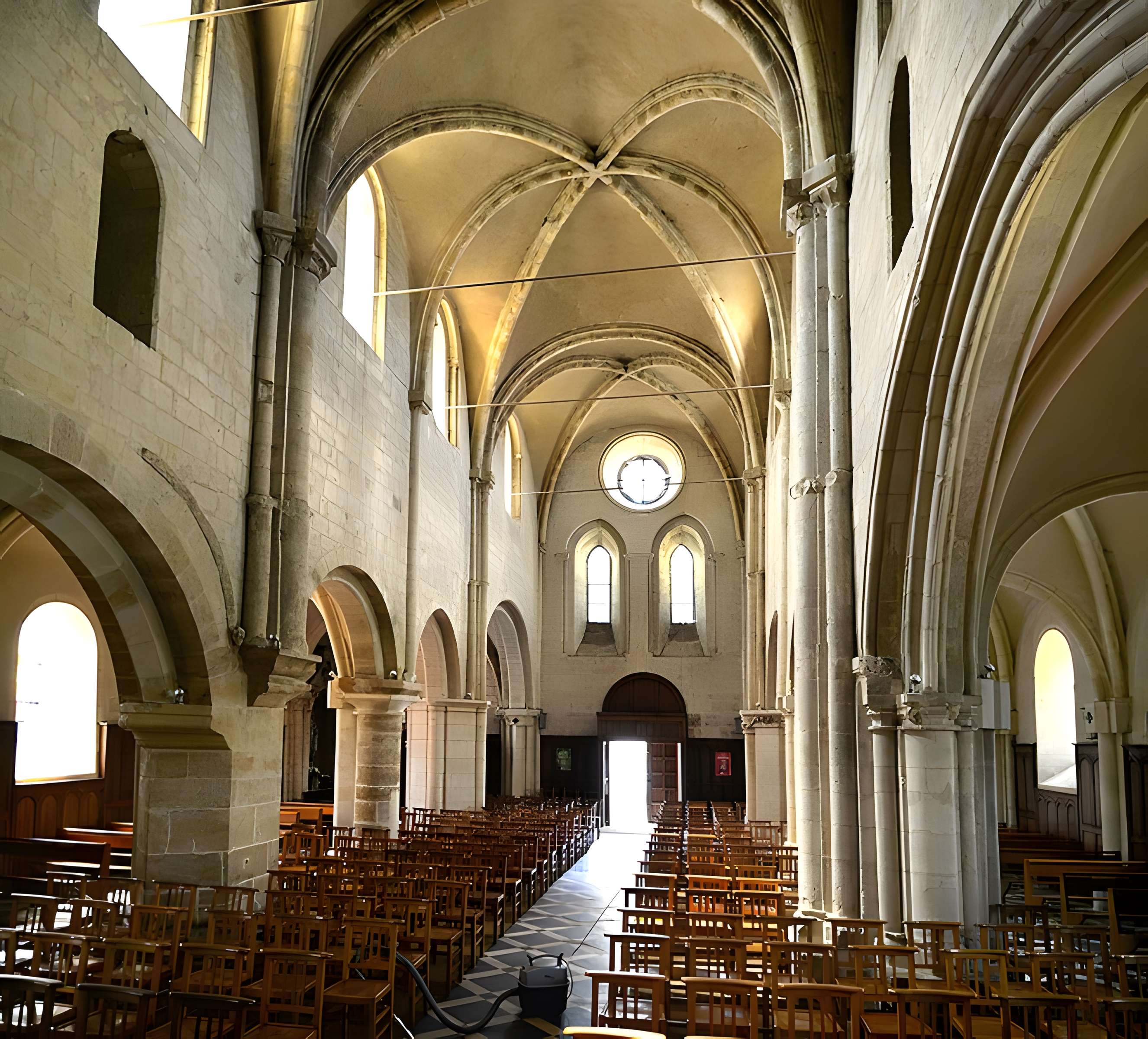 Église Saint-Sauveur de Thury-Harcourt