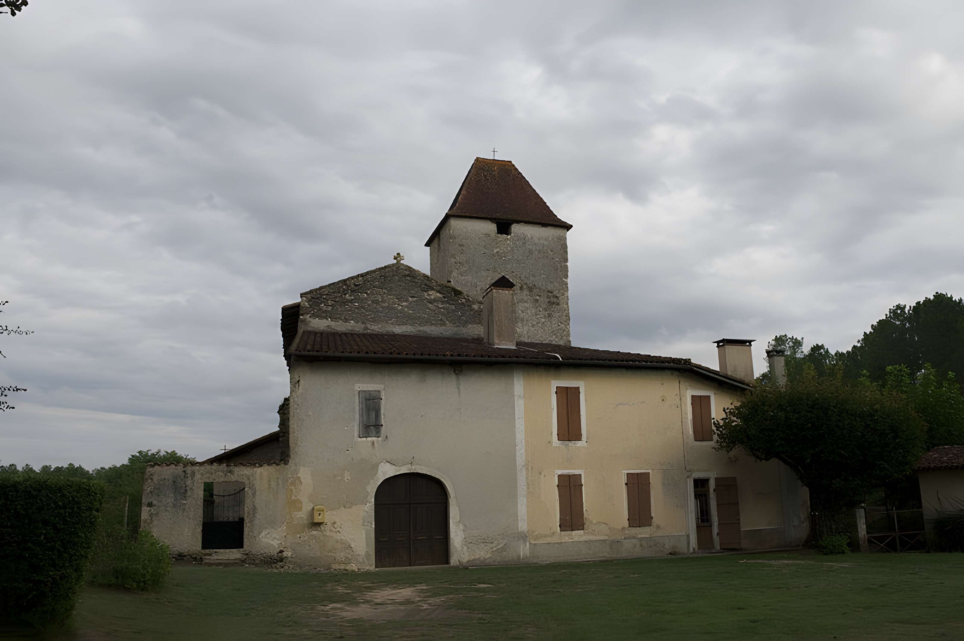 Église Saint-Sernin de Douzevielle 
