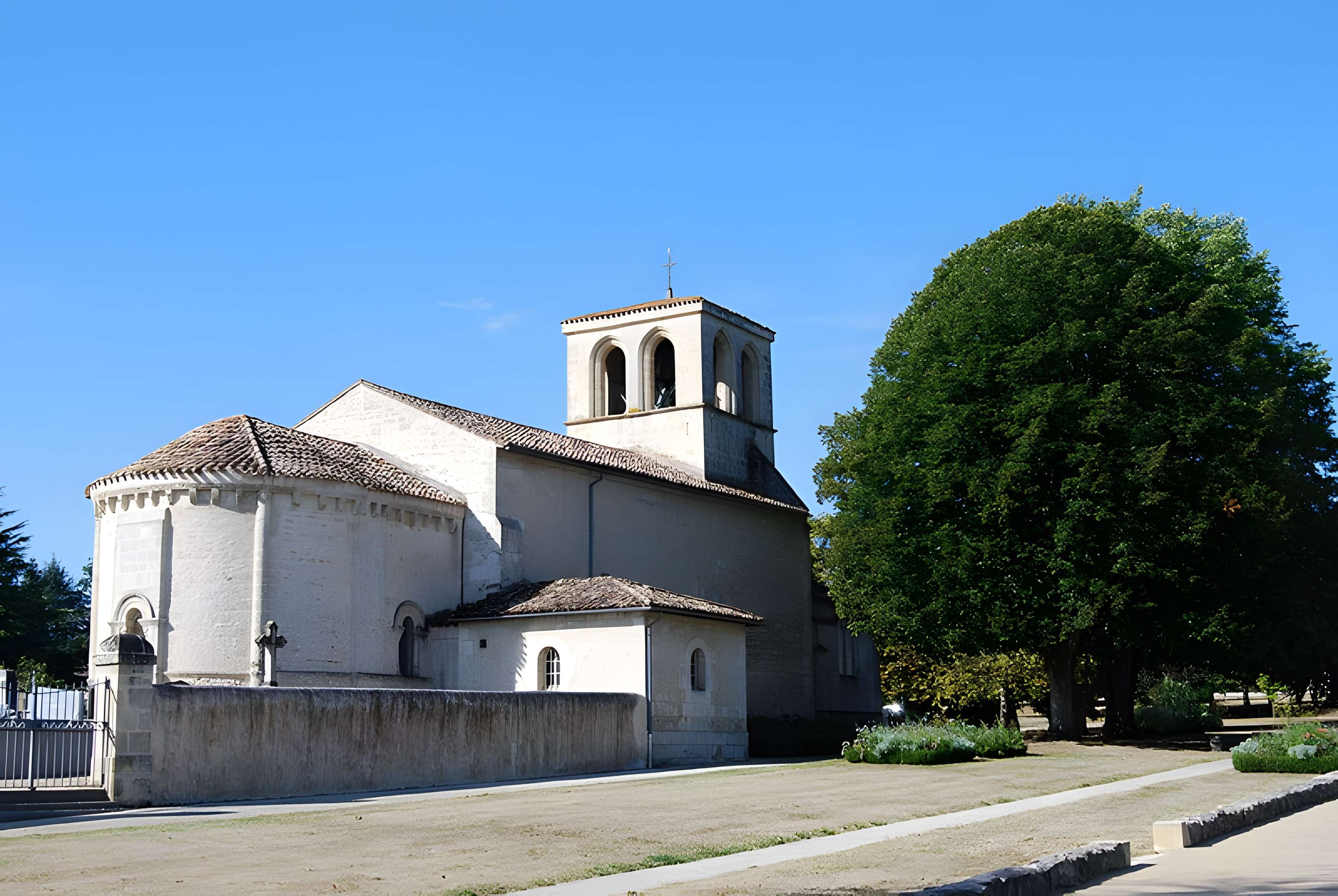 Église Saint-Seurin d'Artigues-près-Bordeaux