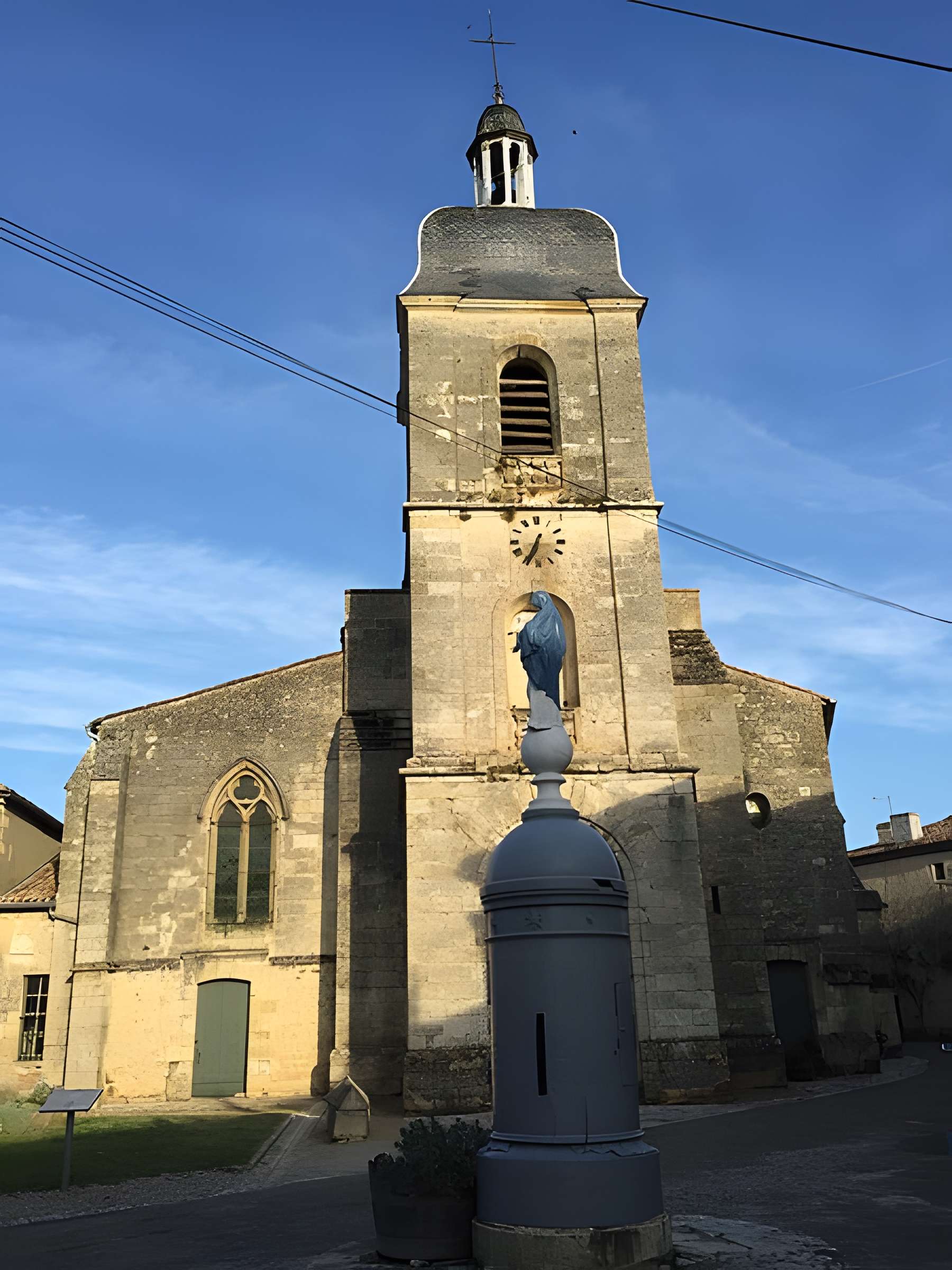Église Saint-Seurin de Rions