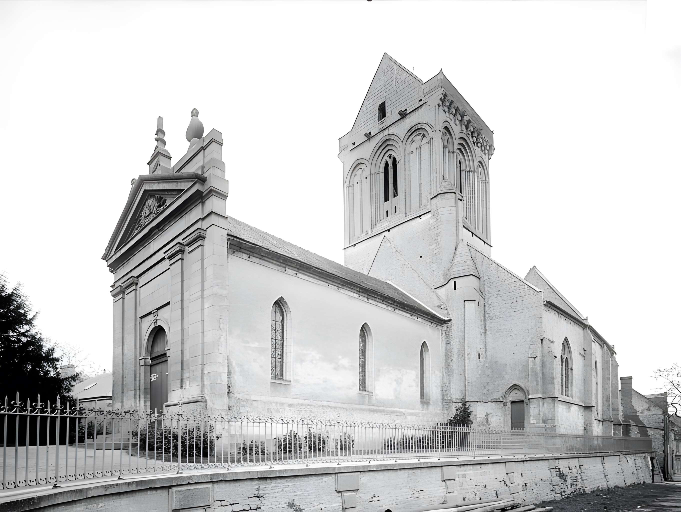 Église Saint-Sylvain de Saint-Sylvain