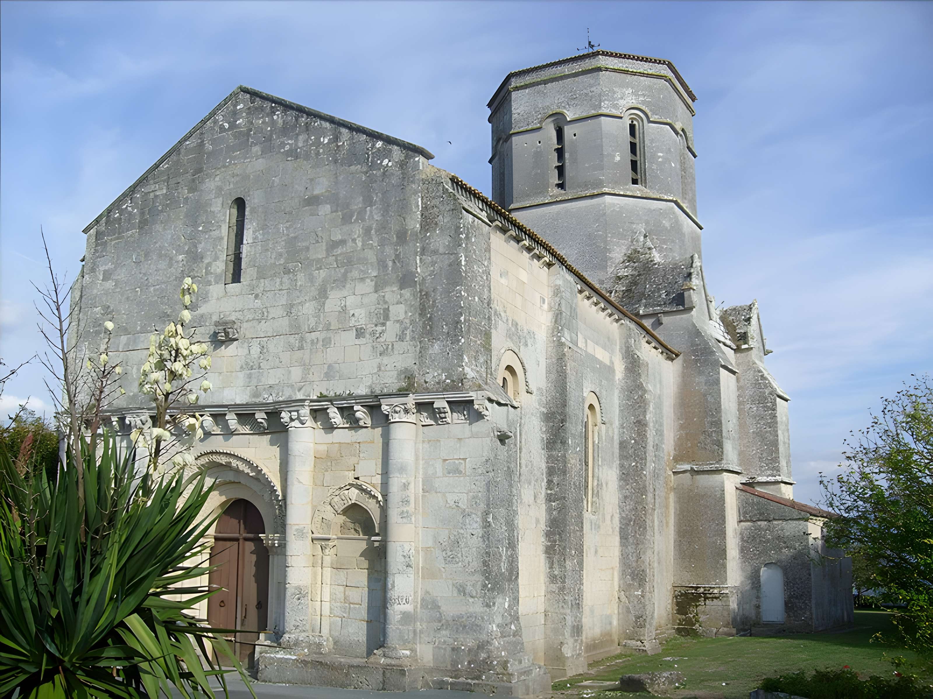 Église Saint-Trojan de Rétaud