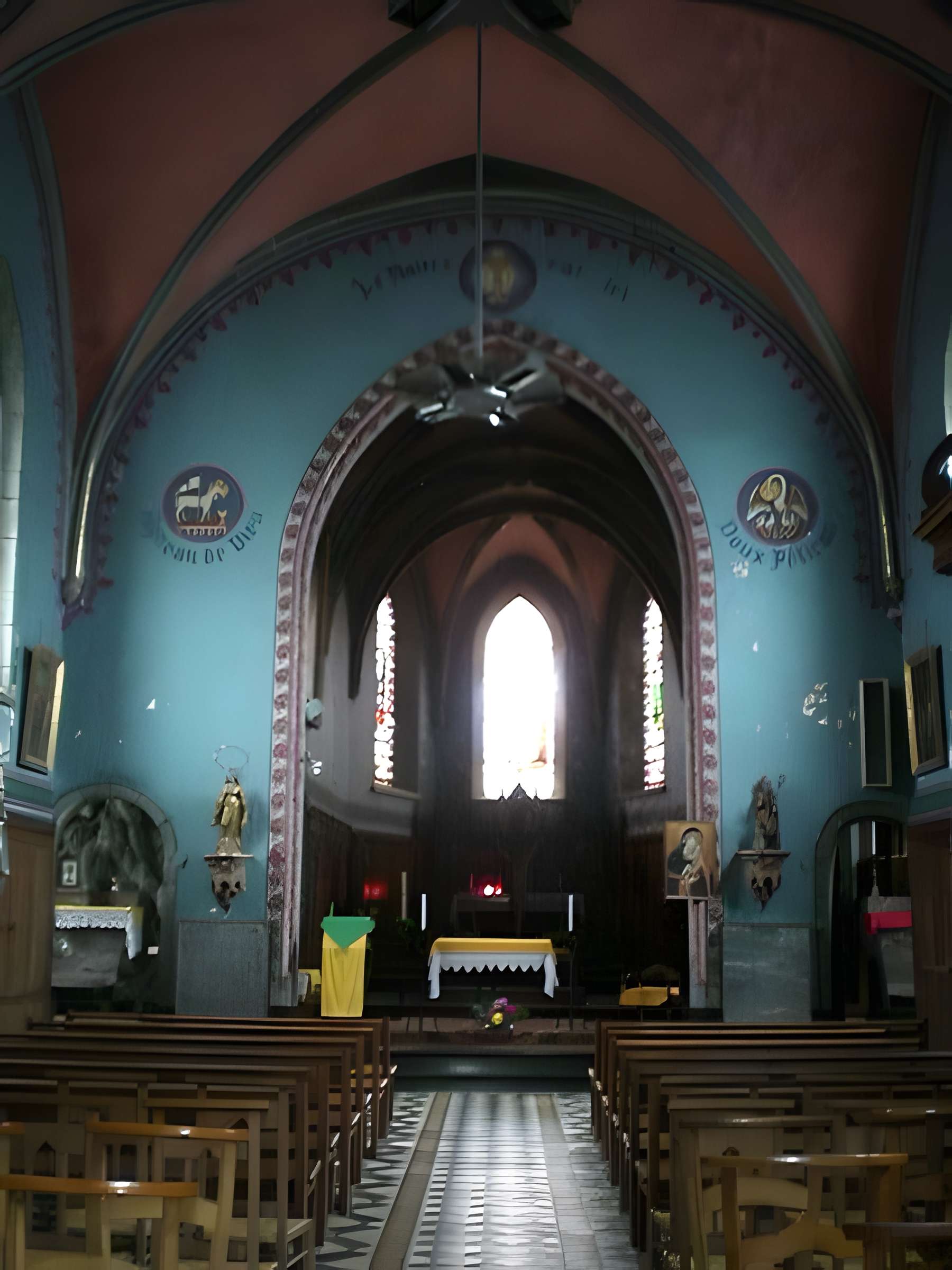 Église Saint-Ursmar d'Eppe-Sauvage