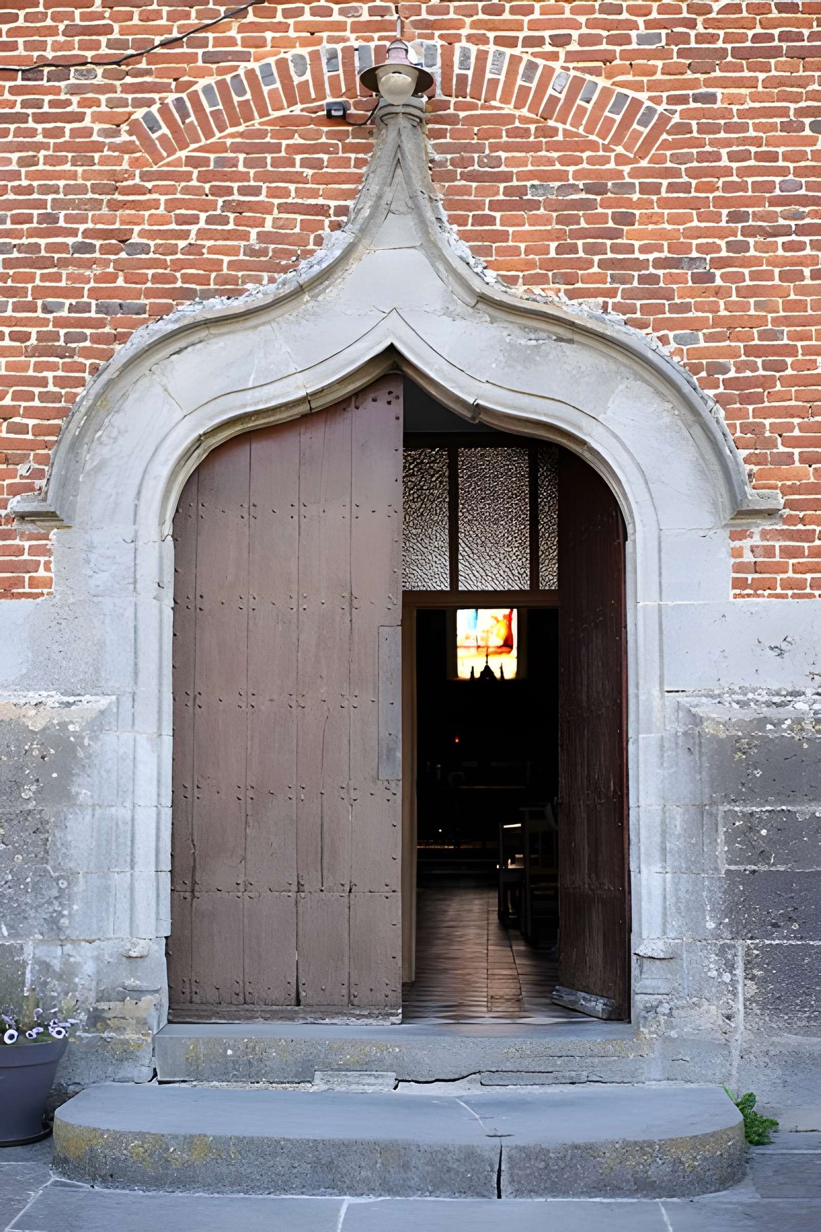 Église Saint-Ursmar d'Eppe-Sauvage