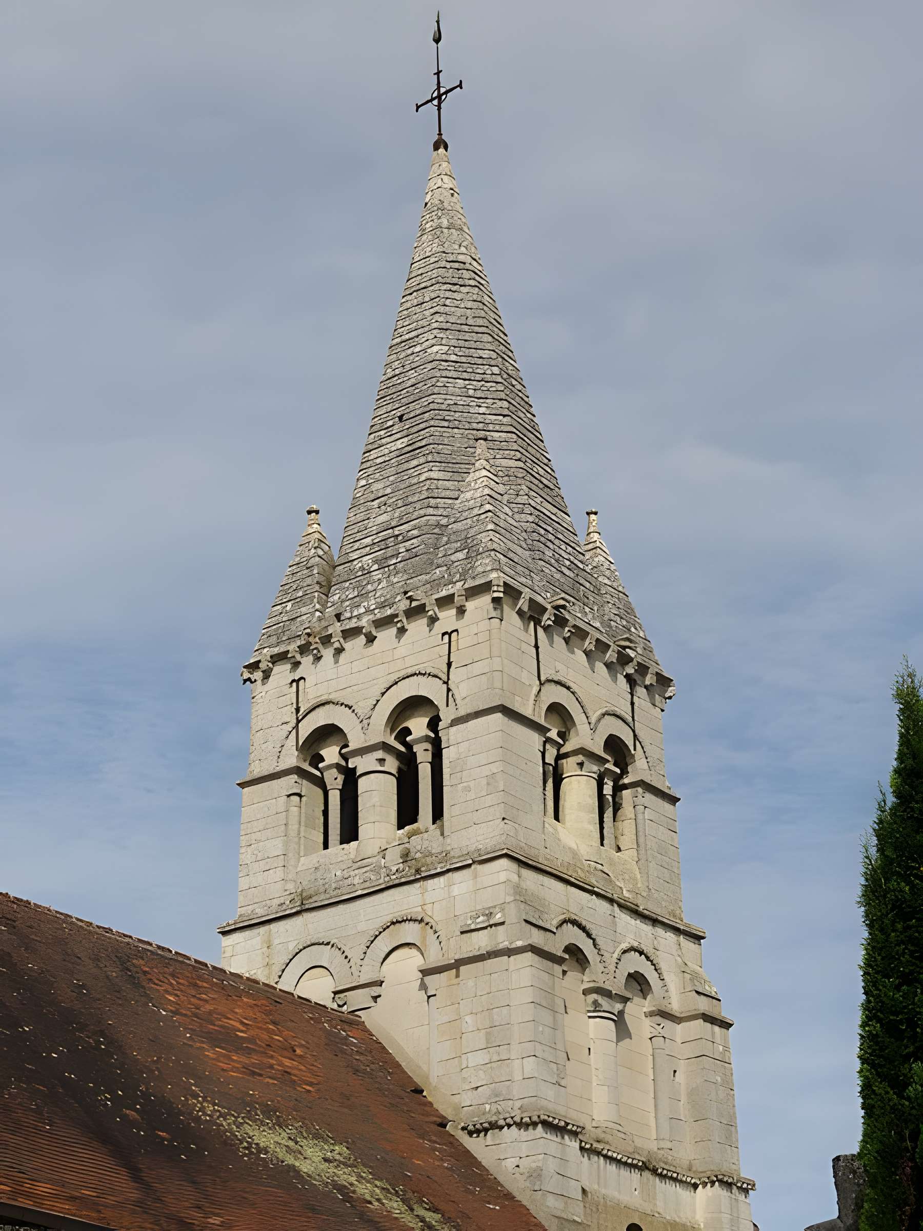Église Saint-Vaast de Saint-Vaast-de-Longmont
