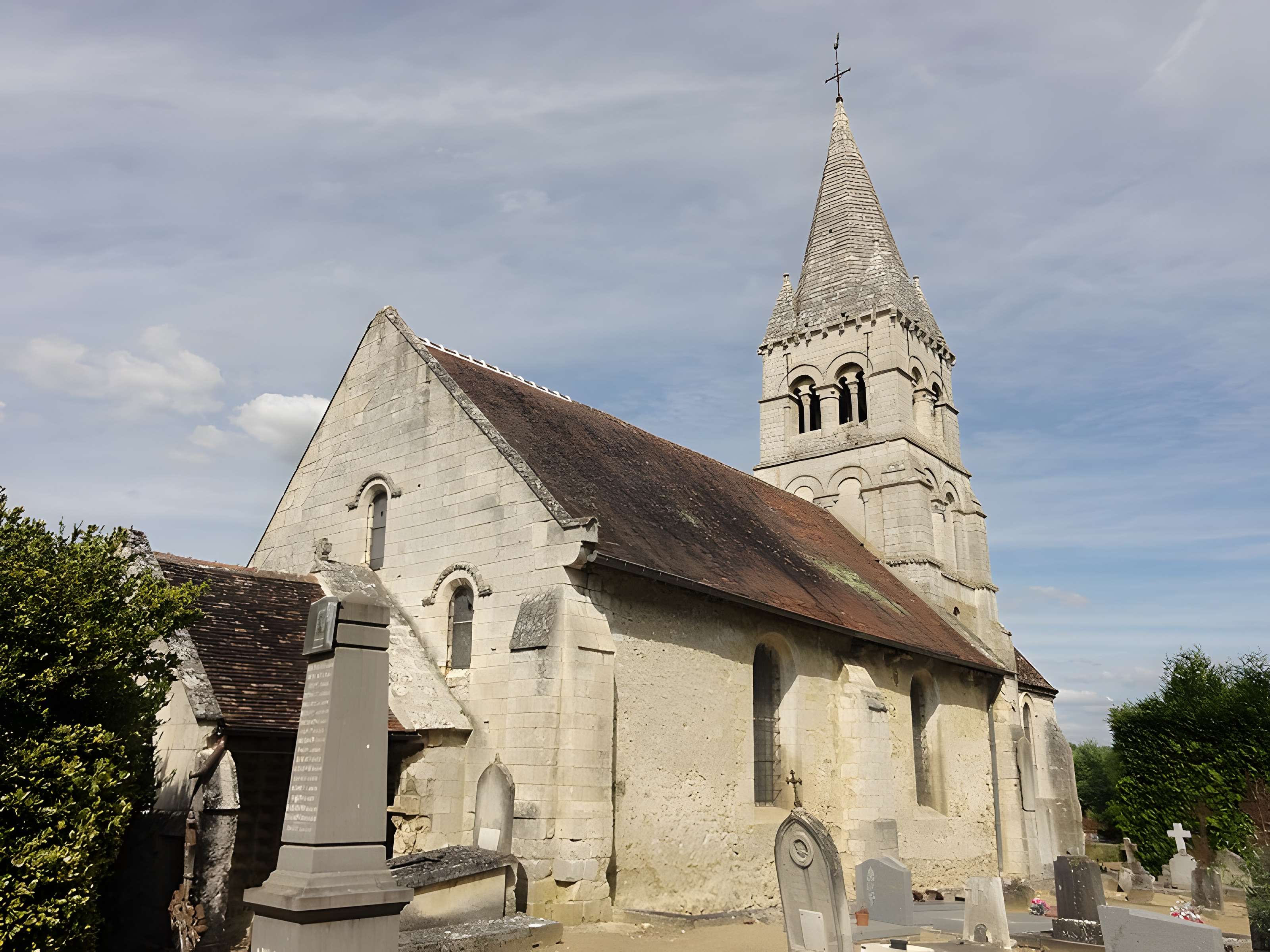Église Saint-Vaast de Saint-Vaast-de-Longmont
