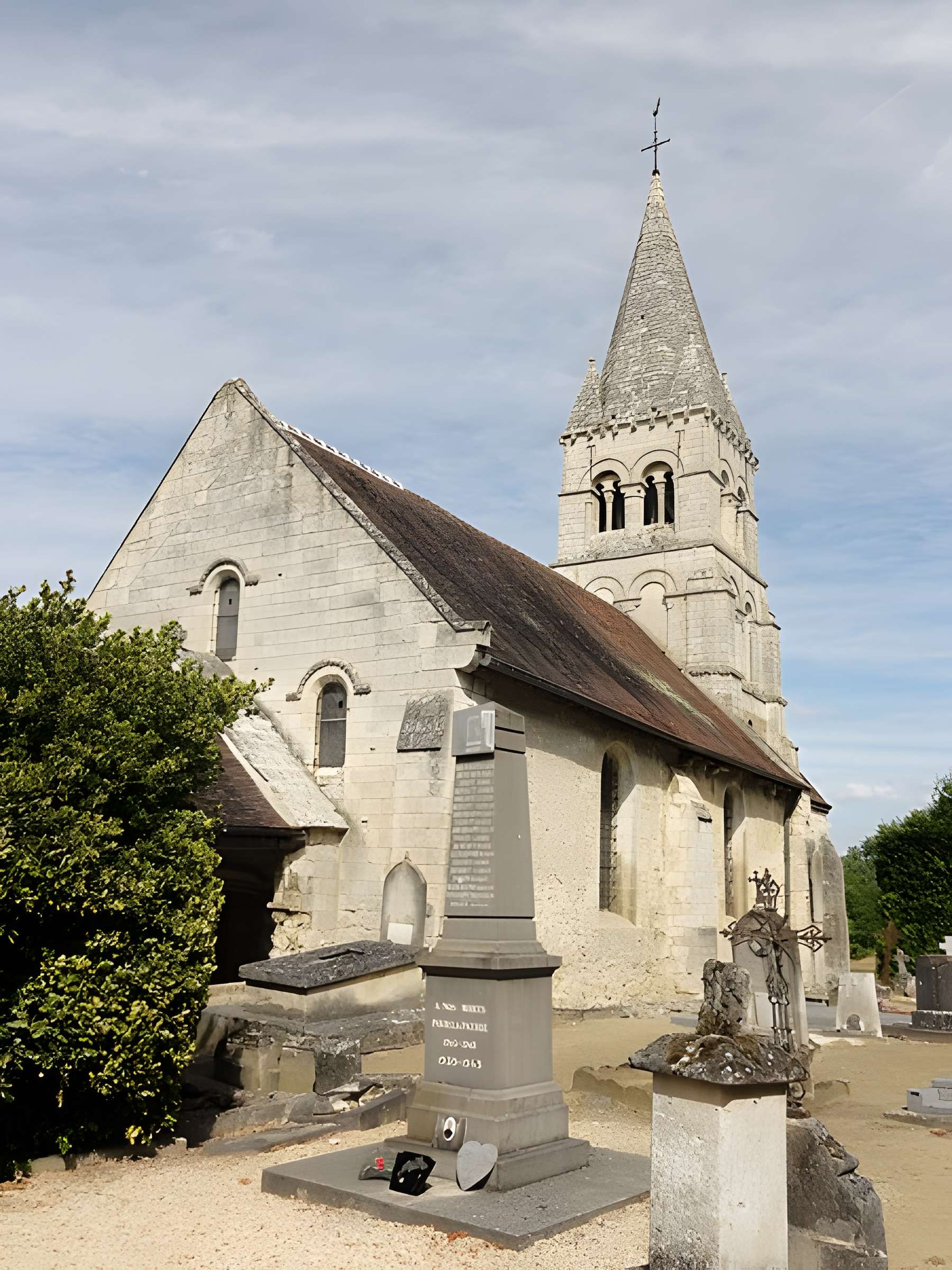 Église Saint-Vaast de Saint-Vaast-de-Longmont