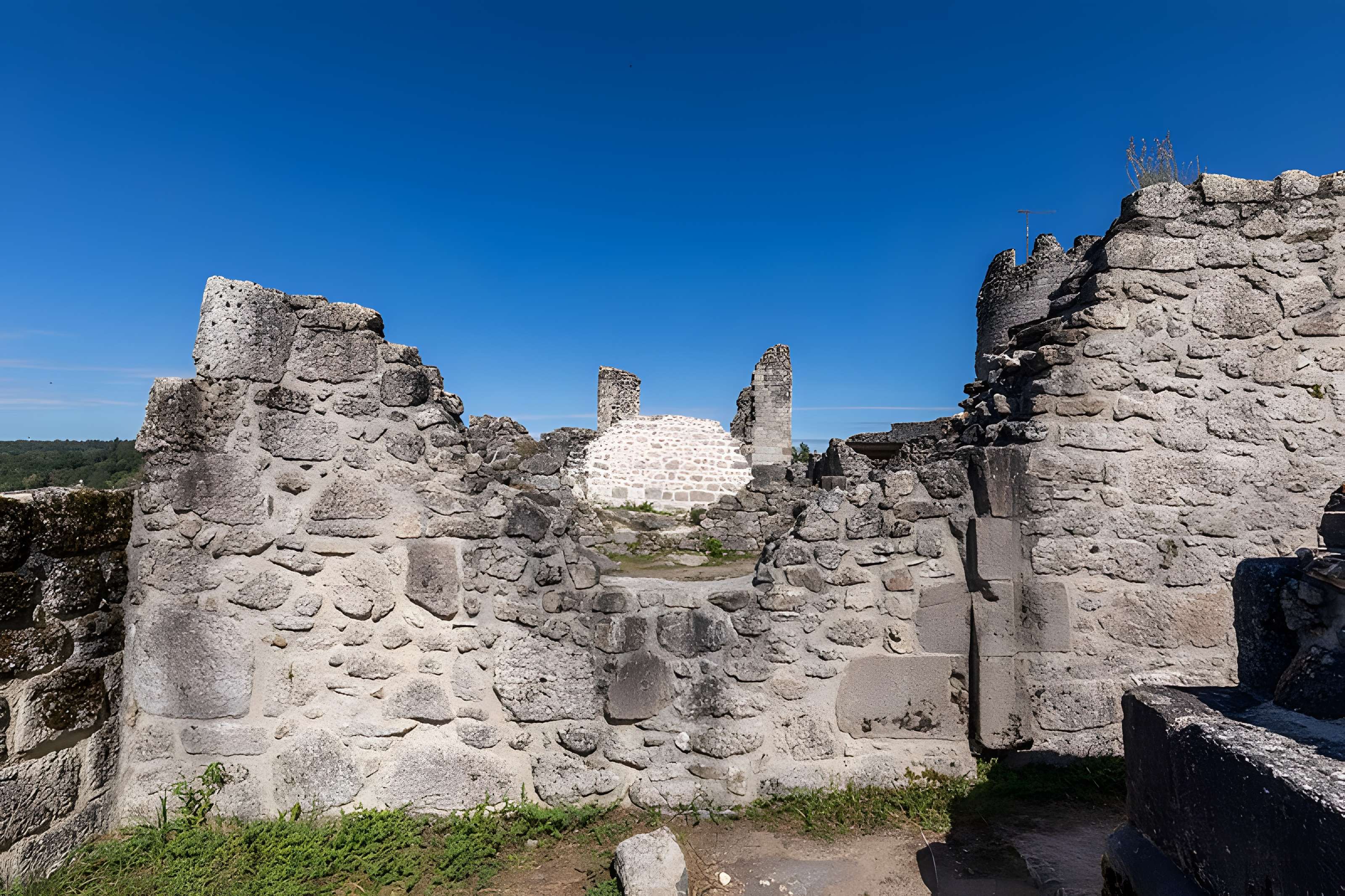 Château de Ventadour (Corrèze)