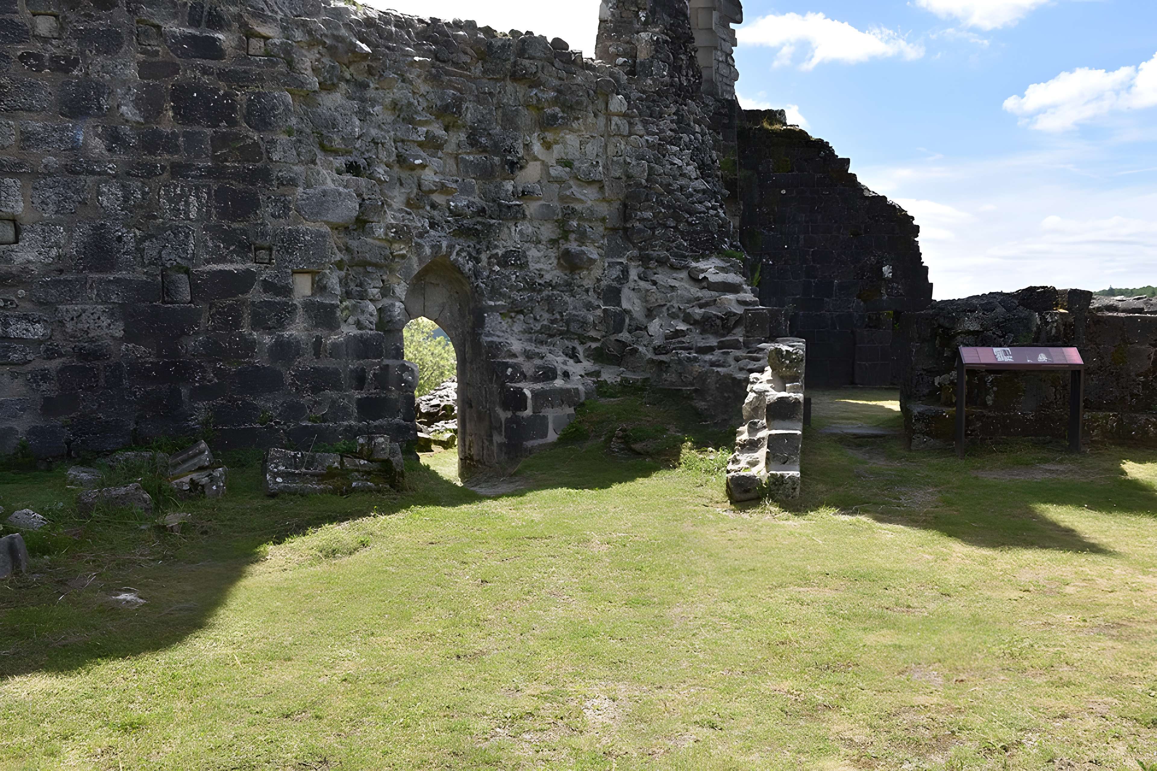 Château de Ventadour (Corrèze)