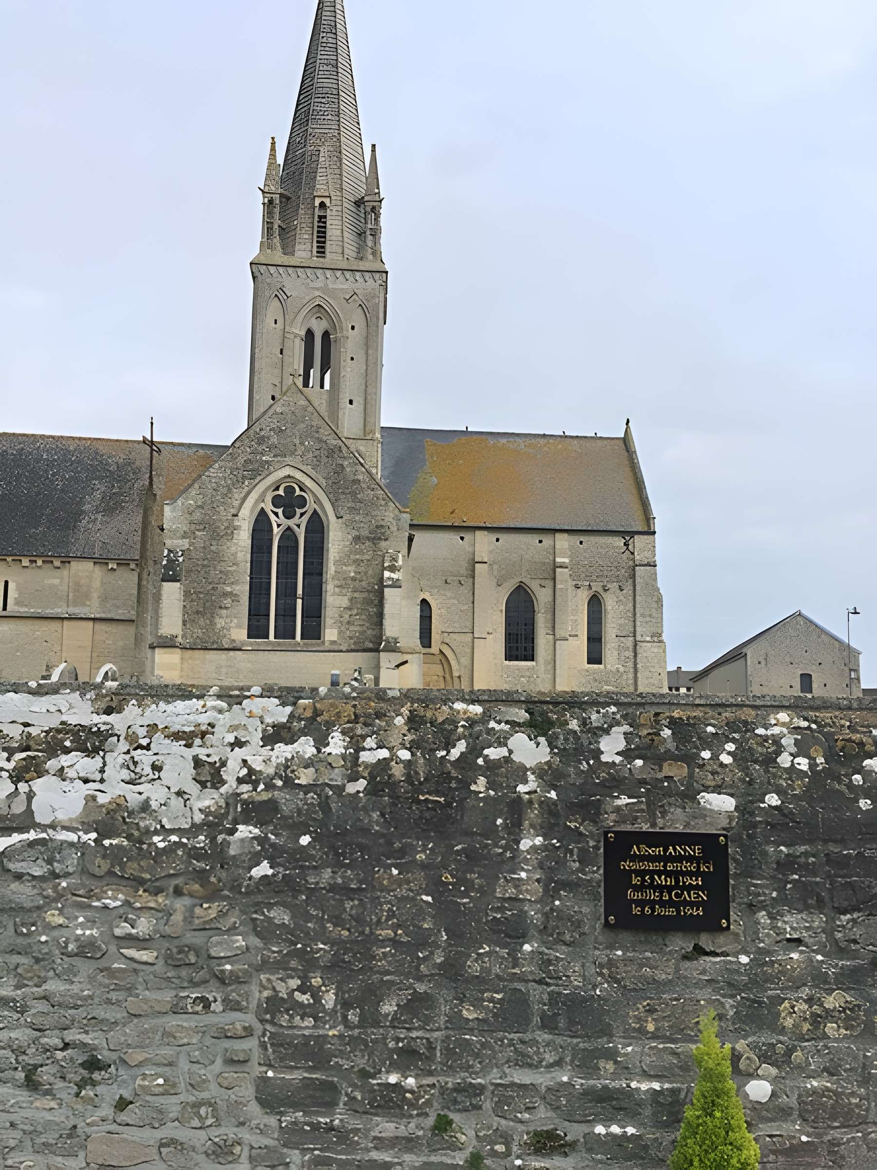 Église Saint-Vigor d'Asnières-en-Bessin