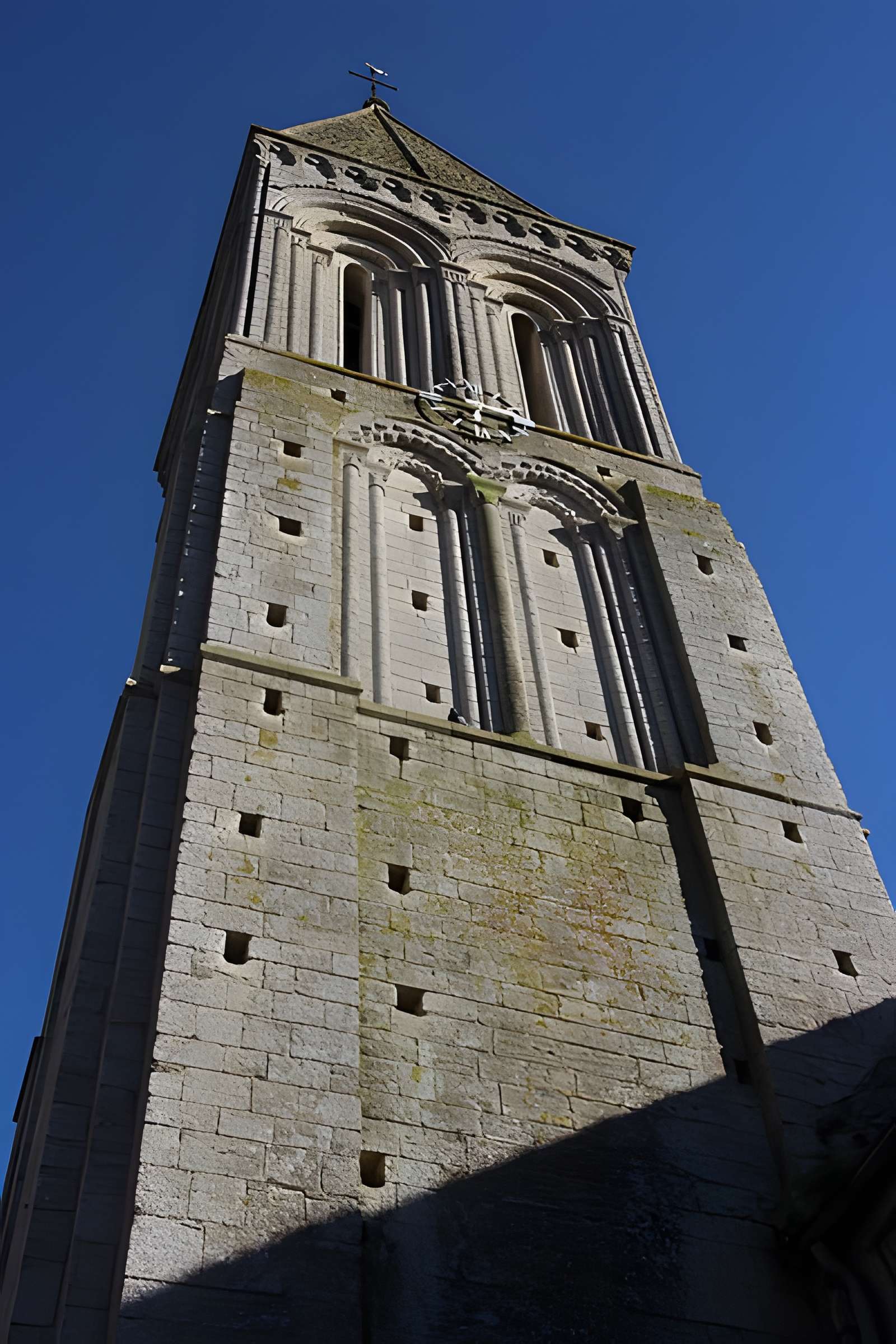 Église Saint-Vigor de Colombiers-sur-Seulles