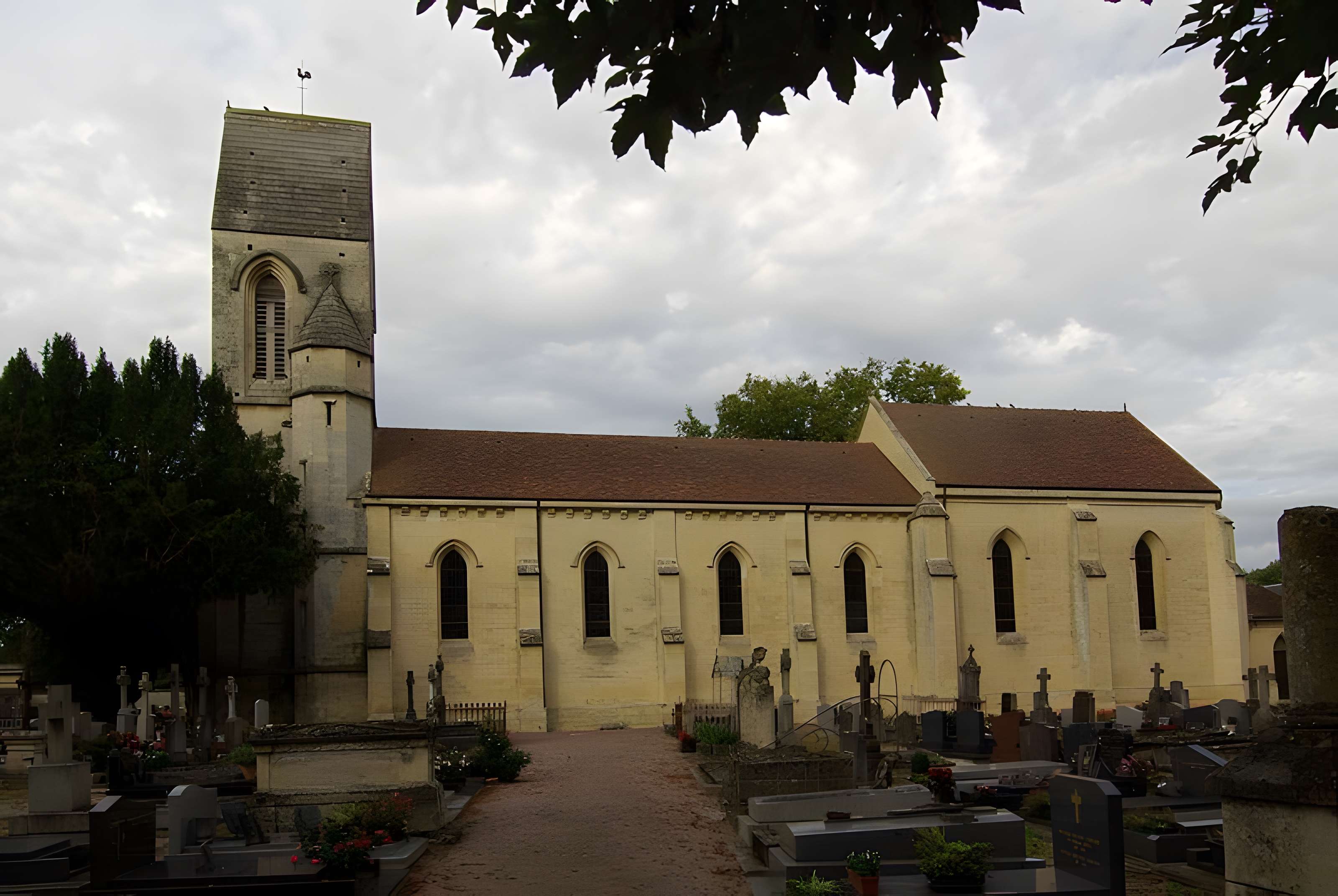 Église Saint-Vigor de Louvigny 