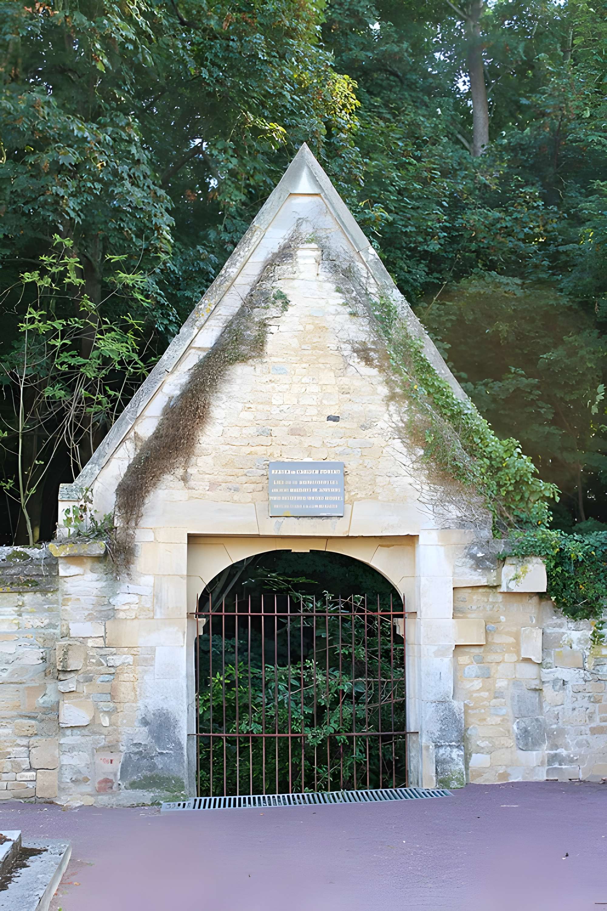Église Saint-Vigor de Louvigny