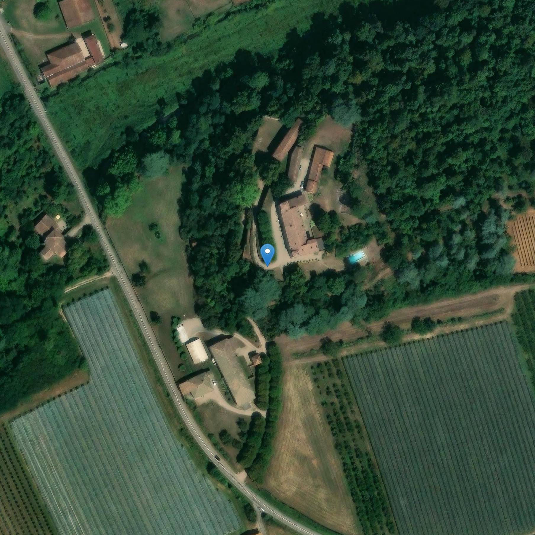 Photo de 蒙特布雷顿教堂