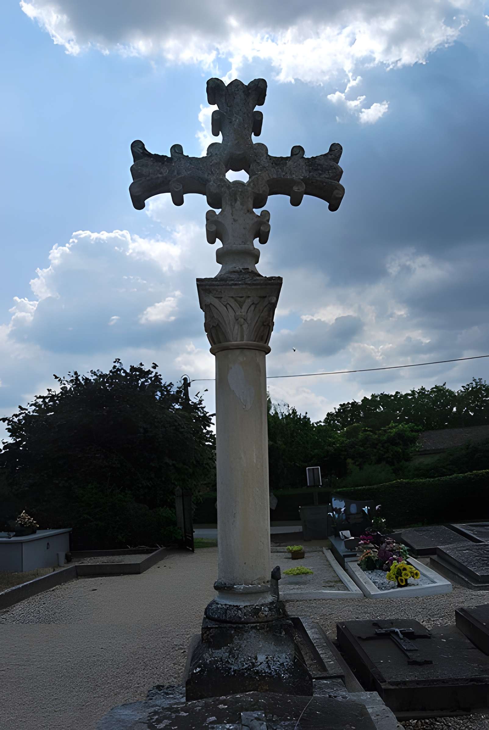 Église Saint-Vincent de Pessac-sur-Dordogne