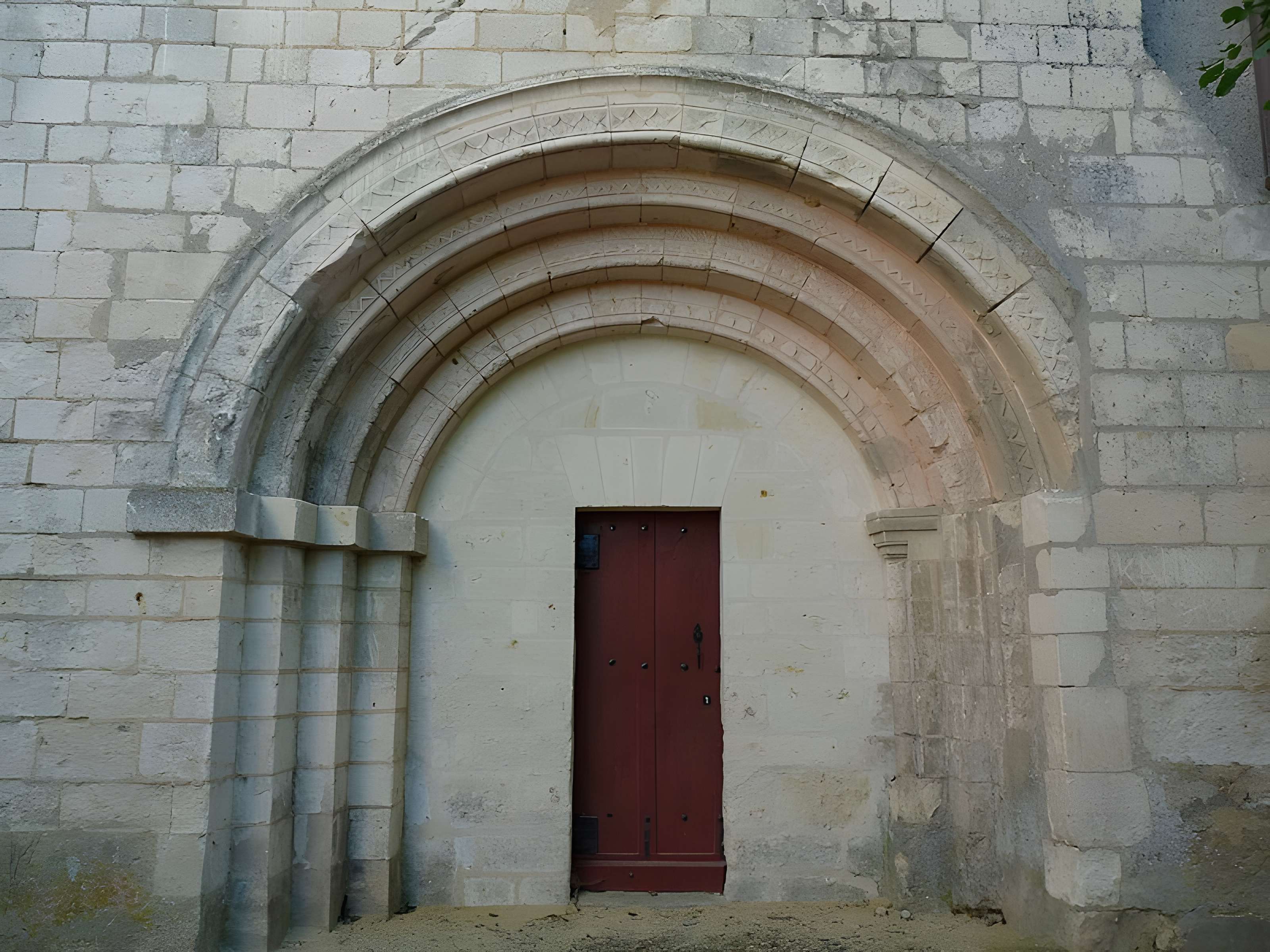 Église Saint-Vincent de Vernoil-le-Fourrier