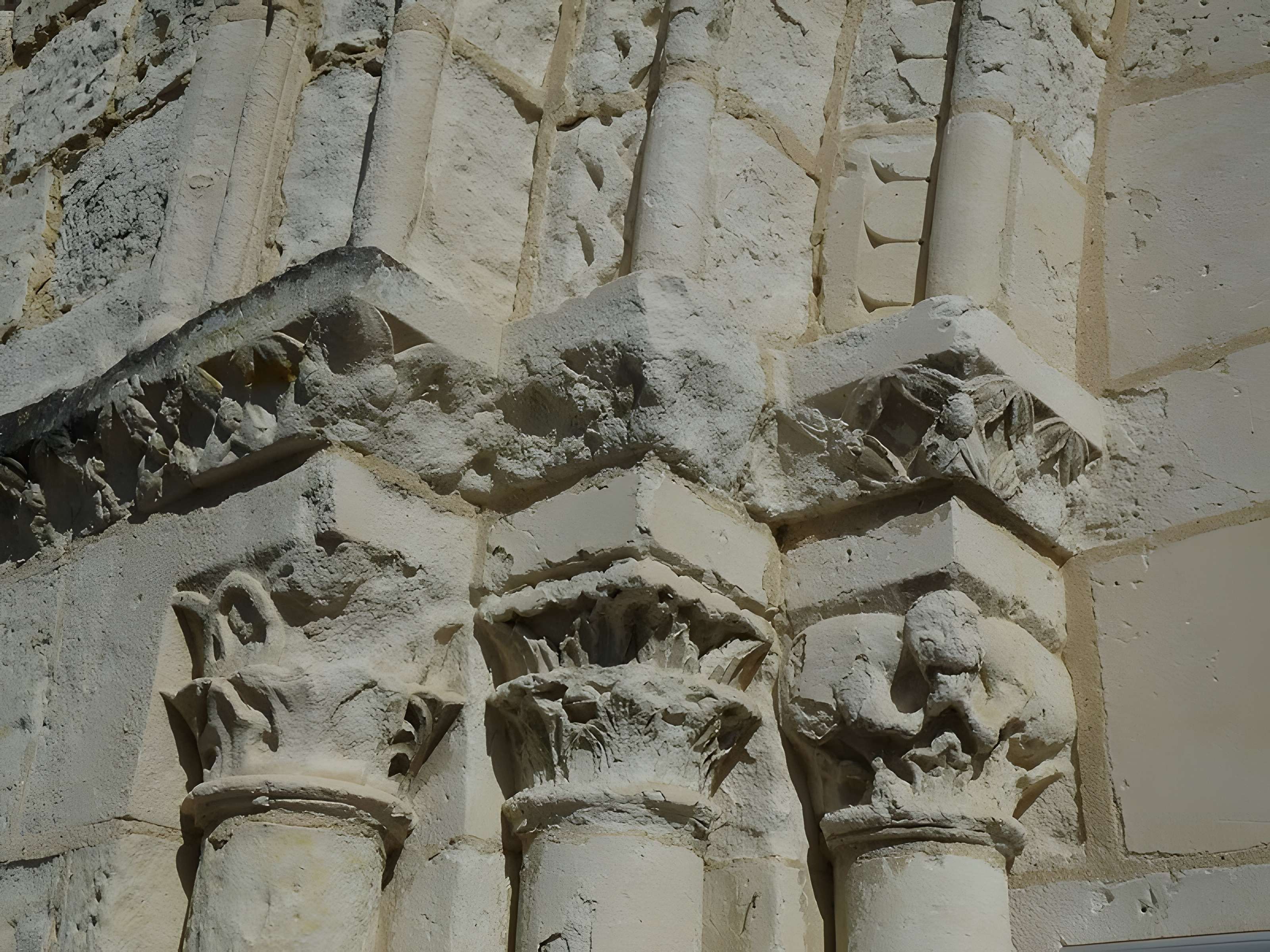 Église Saint-Vincent de Vernoil-le-Fourrier