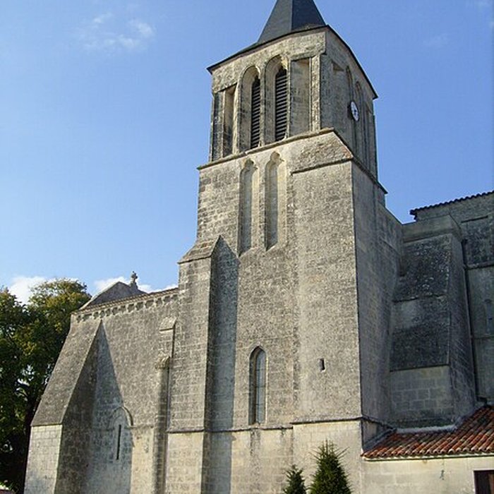 Photo de Église Saint-Vivien de Bords