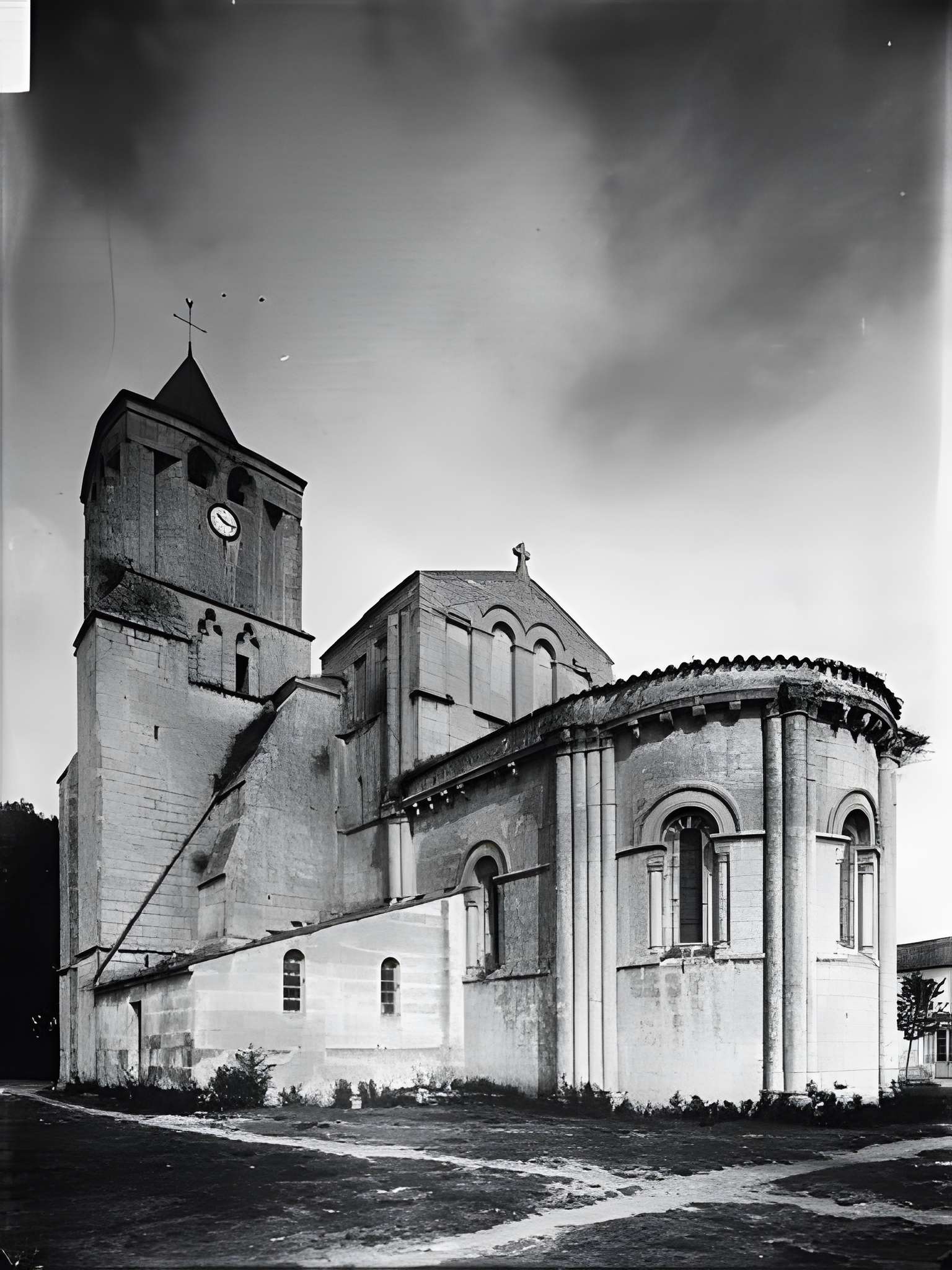 Église Saint-Vivien de Bords
