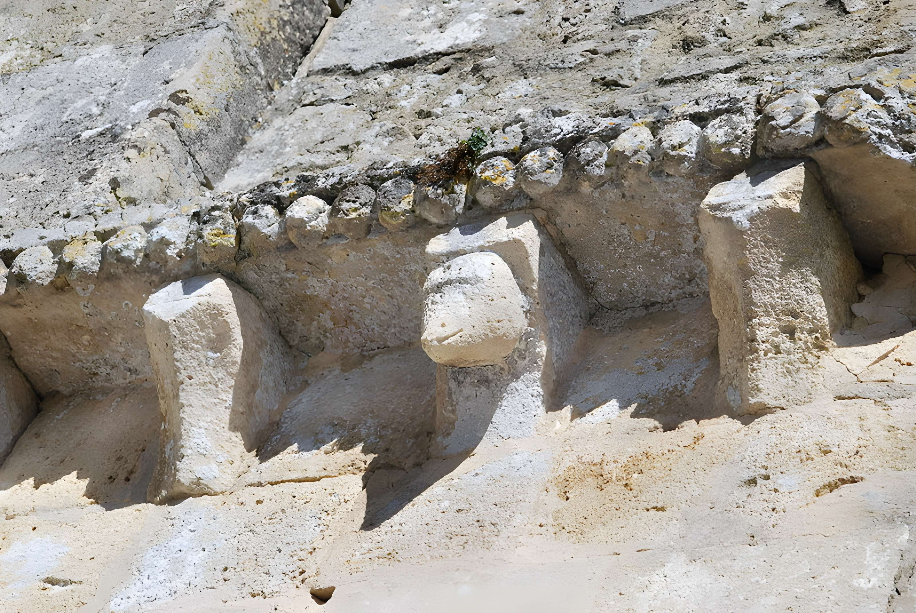 Église Saint-Vivien de Romagne