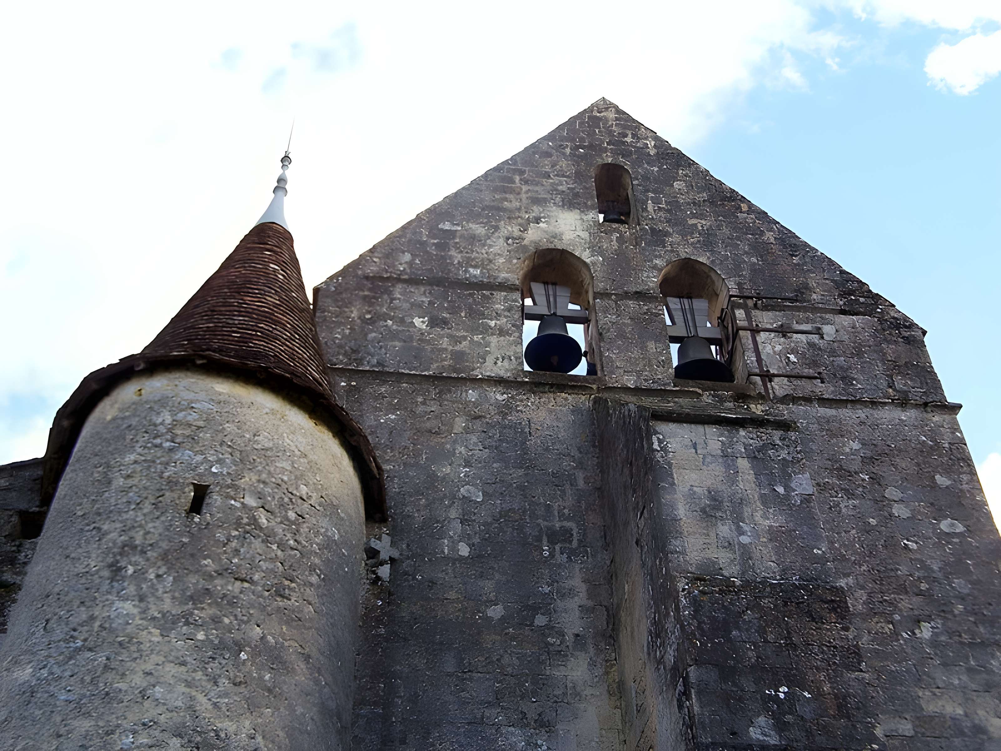 Église Saint-Vivien de Romagne