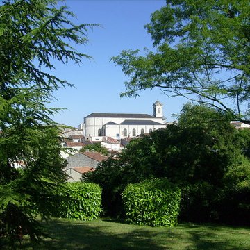 Église Saint-Vivien de Saintes