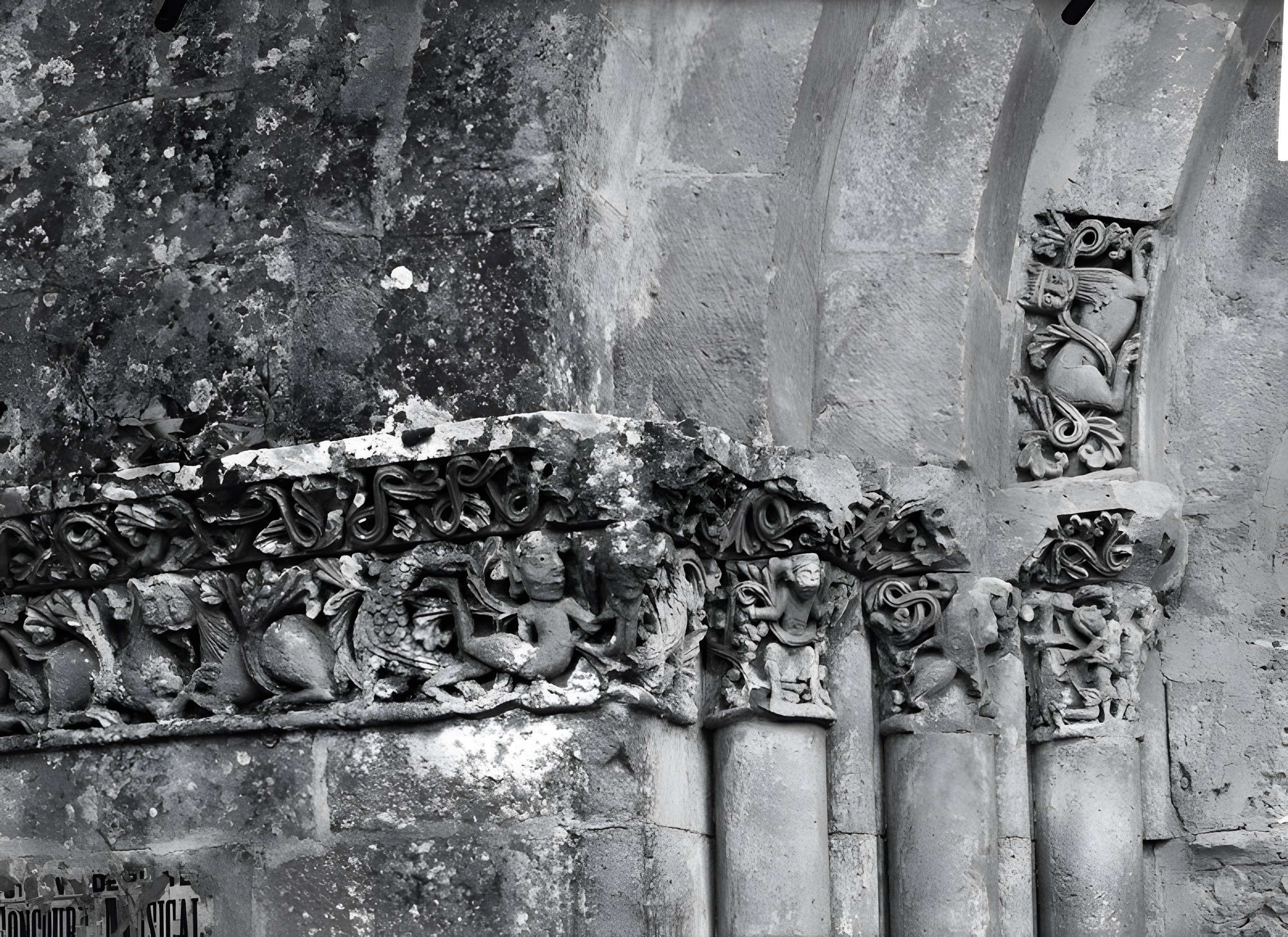 Église Saint-Vivien de Saint-Vivien-de-Monségur