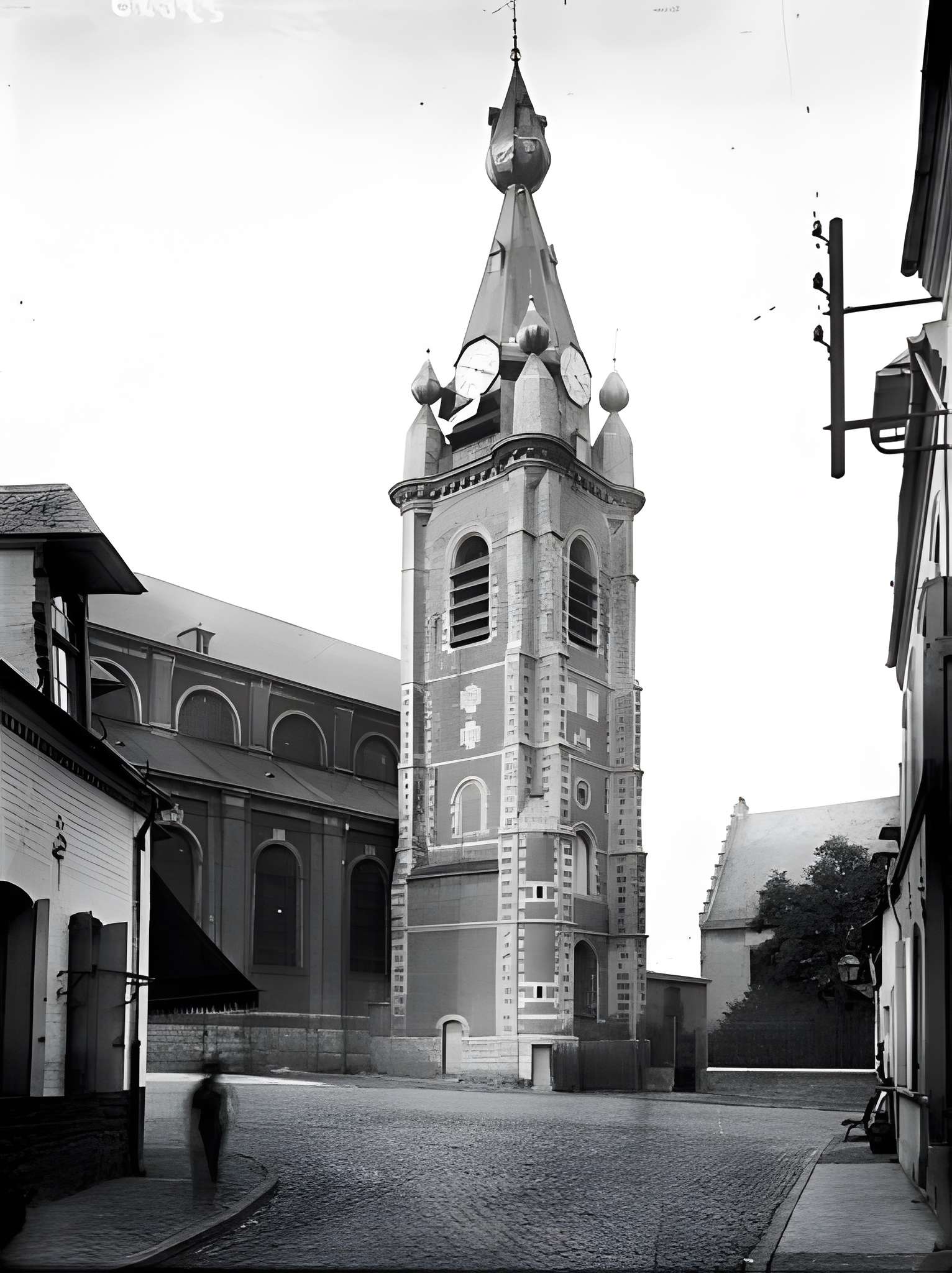 Église Saint-Wasnon de Condé-sur-l'Escaut