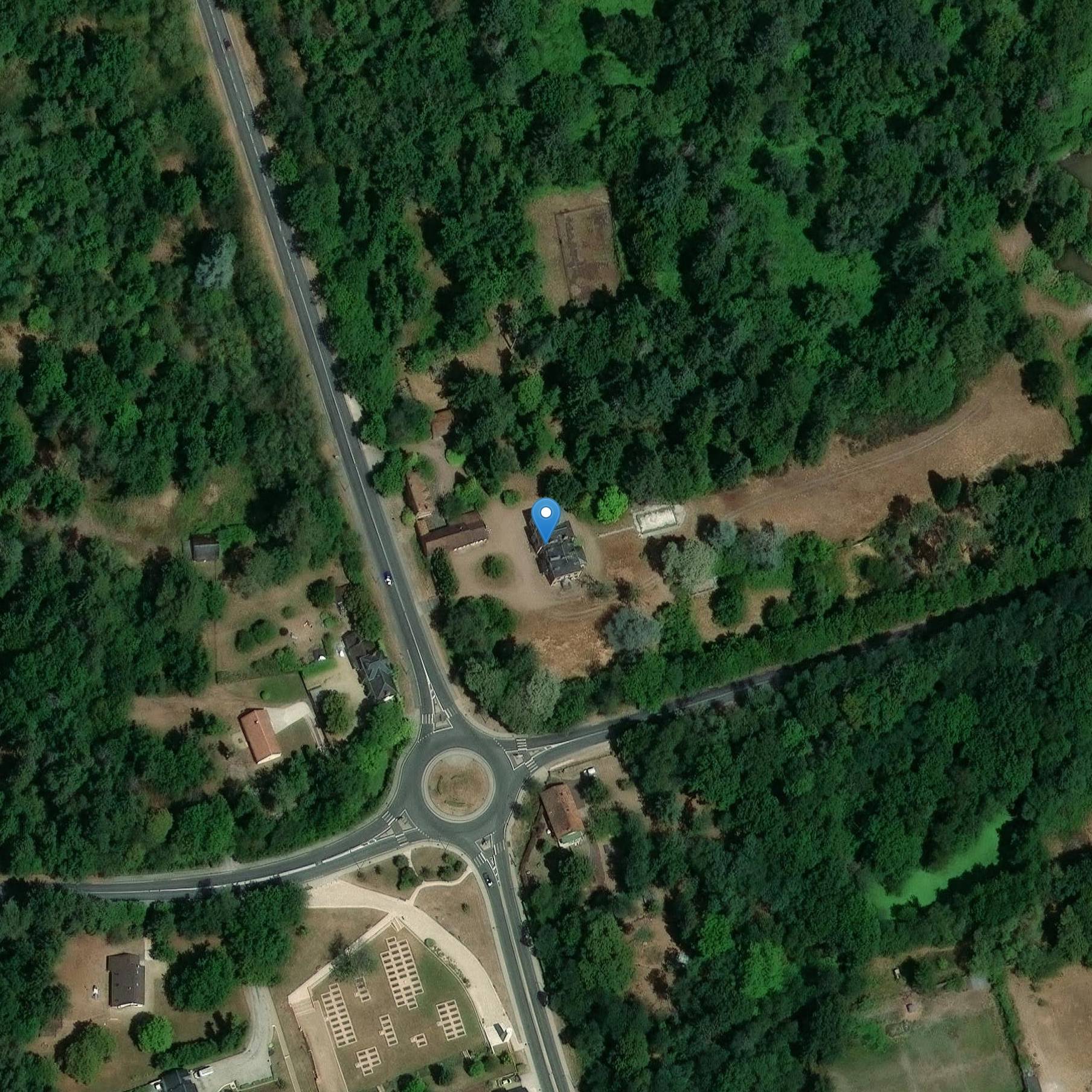 Photo de Bellefontaine Castle