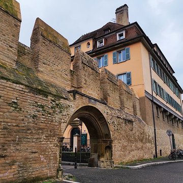 Enceinte du Moyen âge de Strasbourg