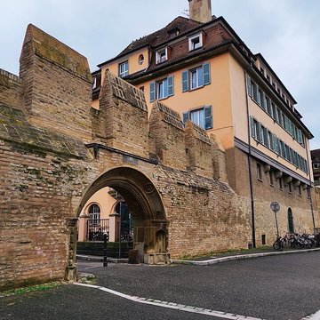 Enceinte du Moyen âge de Strasbourg
