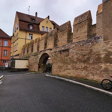 Enceinte du Moyen âge de Strasbourg