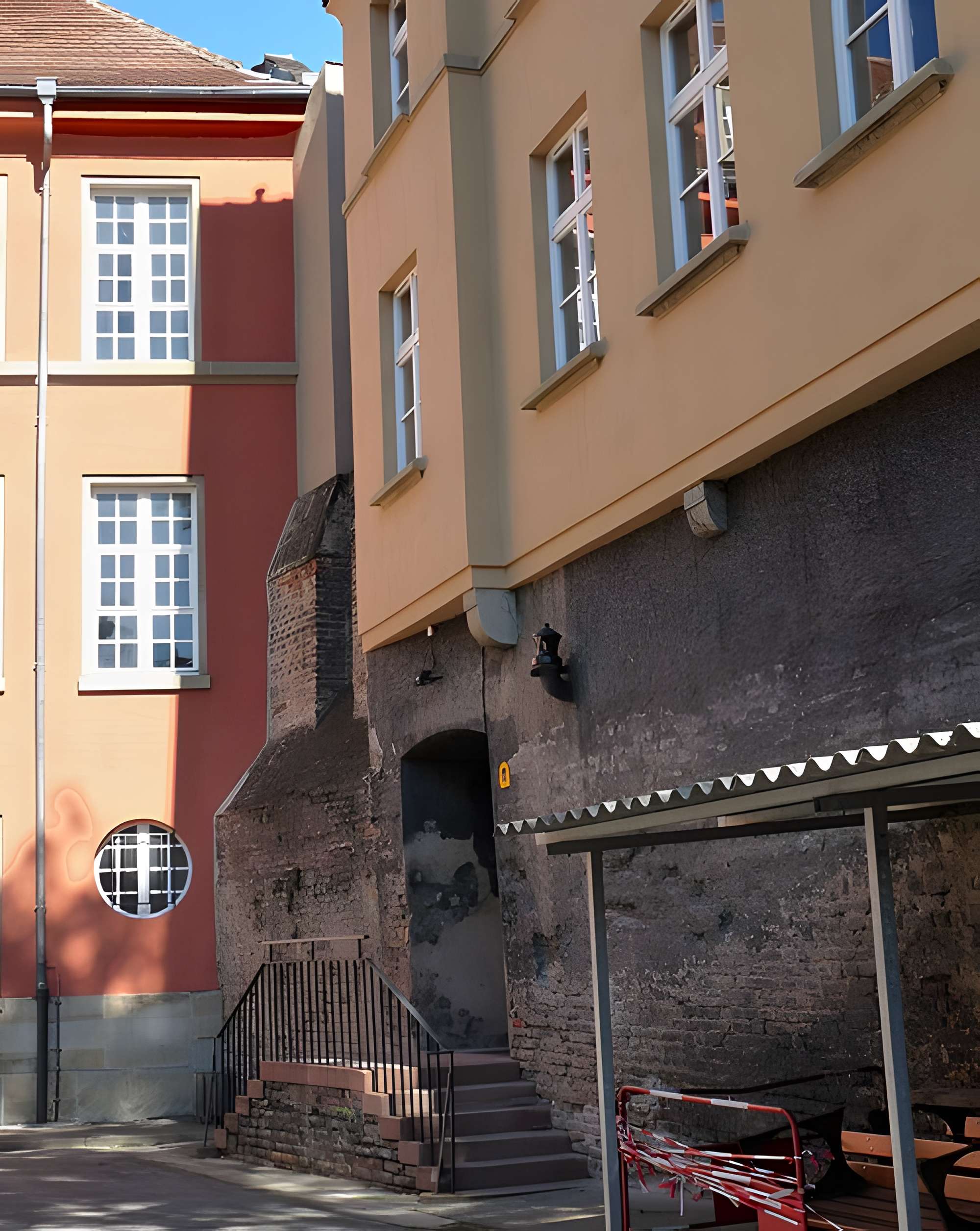 Enceinte du Moyen âge de Strasbourg