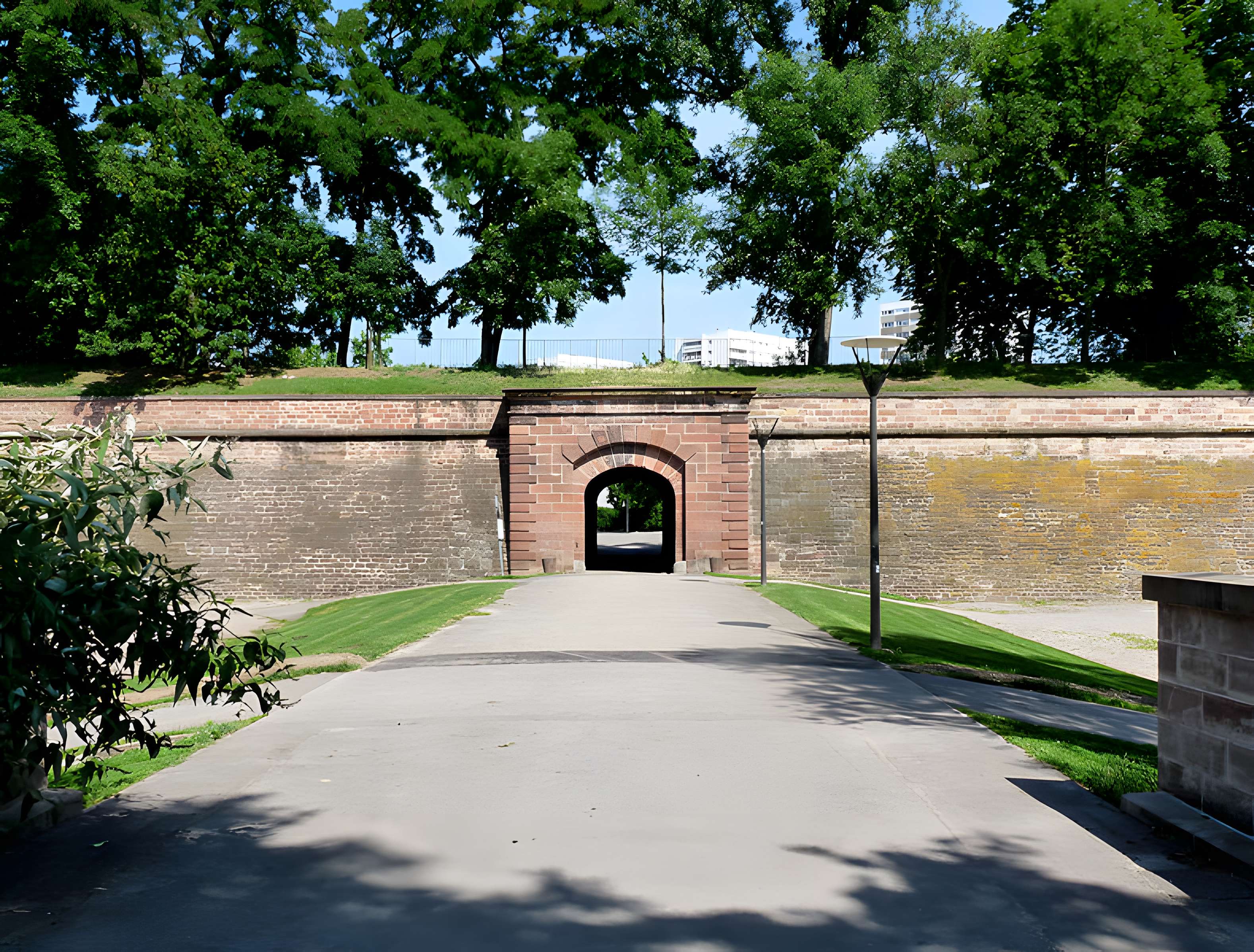 Enceinte médiévale de Strasbourg