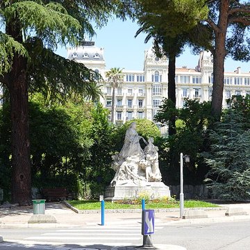 Regina, anciennement Excelsior Hôtel Regina