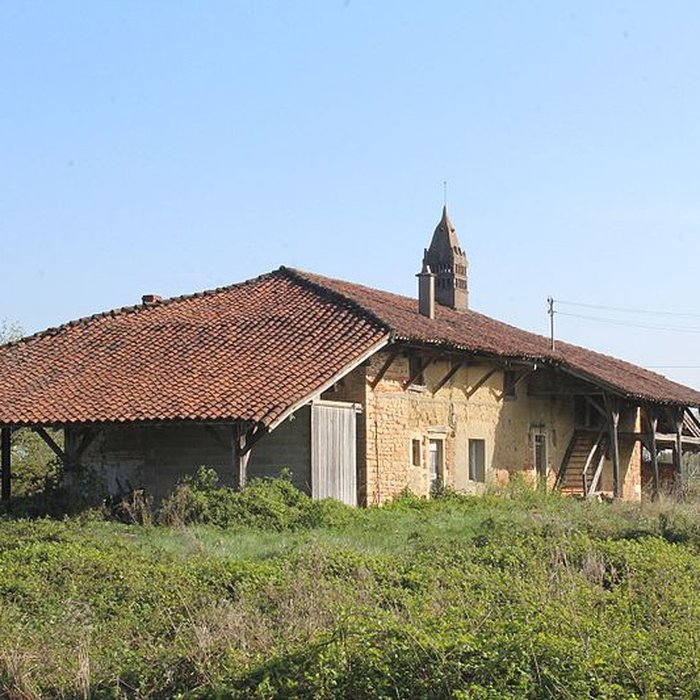 Photo de Ferme de Grandval à Saint-Trivier-de-Courtes