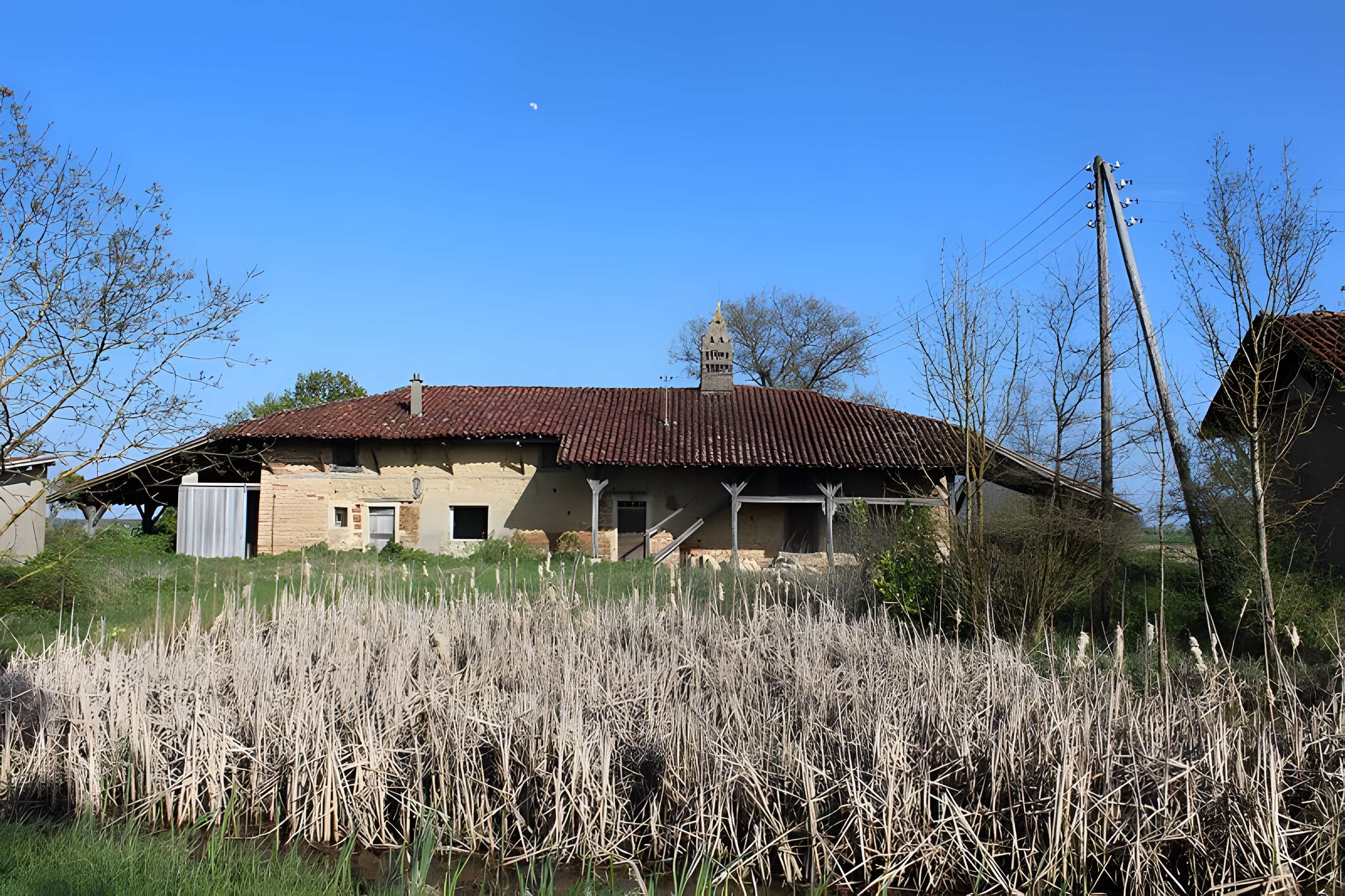 Ferme de Grandval à Saint-Trivier-de-Courtes
