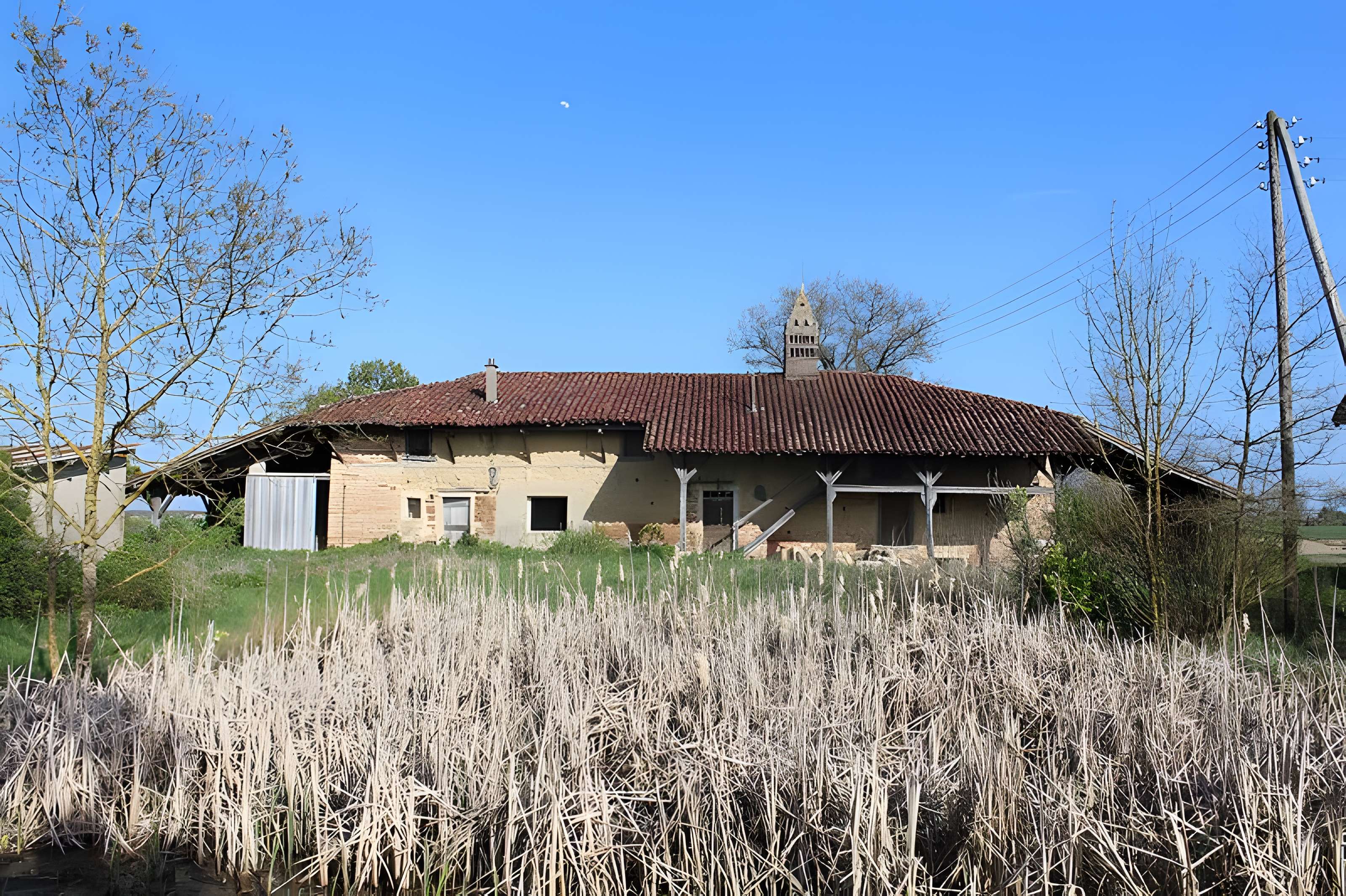 Ferme de Grandval à Saint-Trivier-de-Courtes