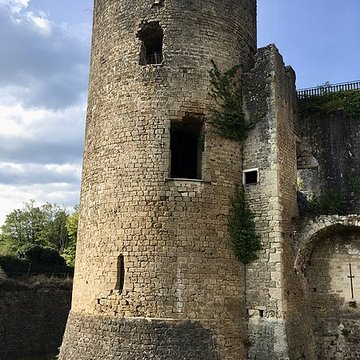 Château de Villandraut