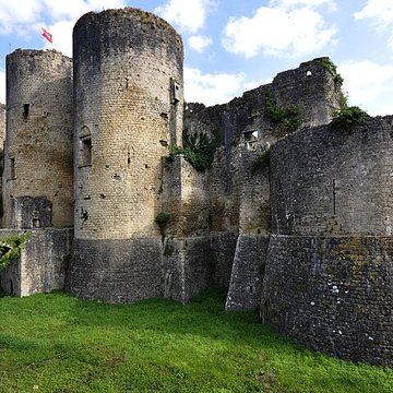 Château de Villandraut