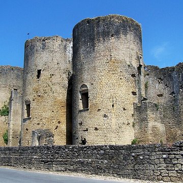 Château de Villandraut