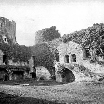 Château de Villandraut