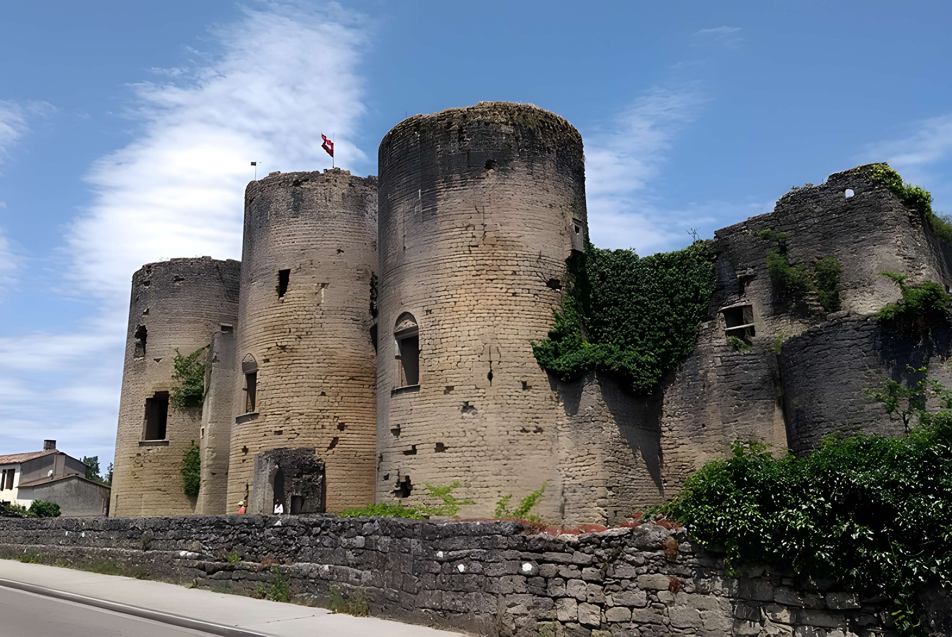 Château de Villandraut