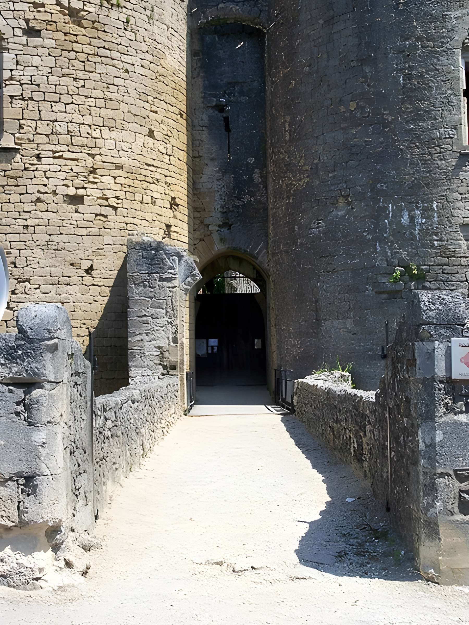 Château de Villandraut