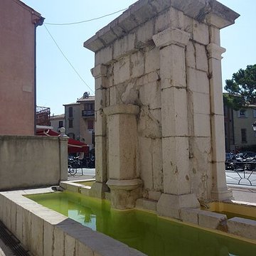 Fontaine Carolo Felicerege de La Turbie