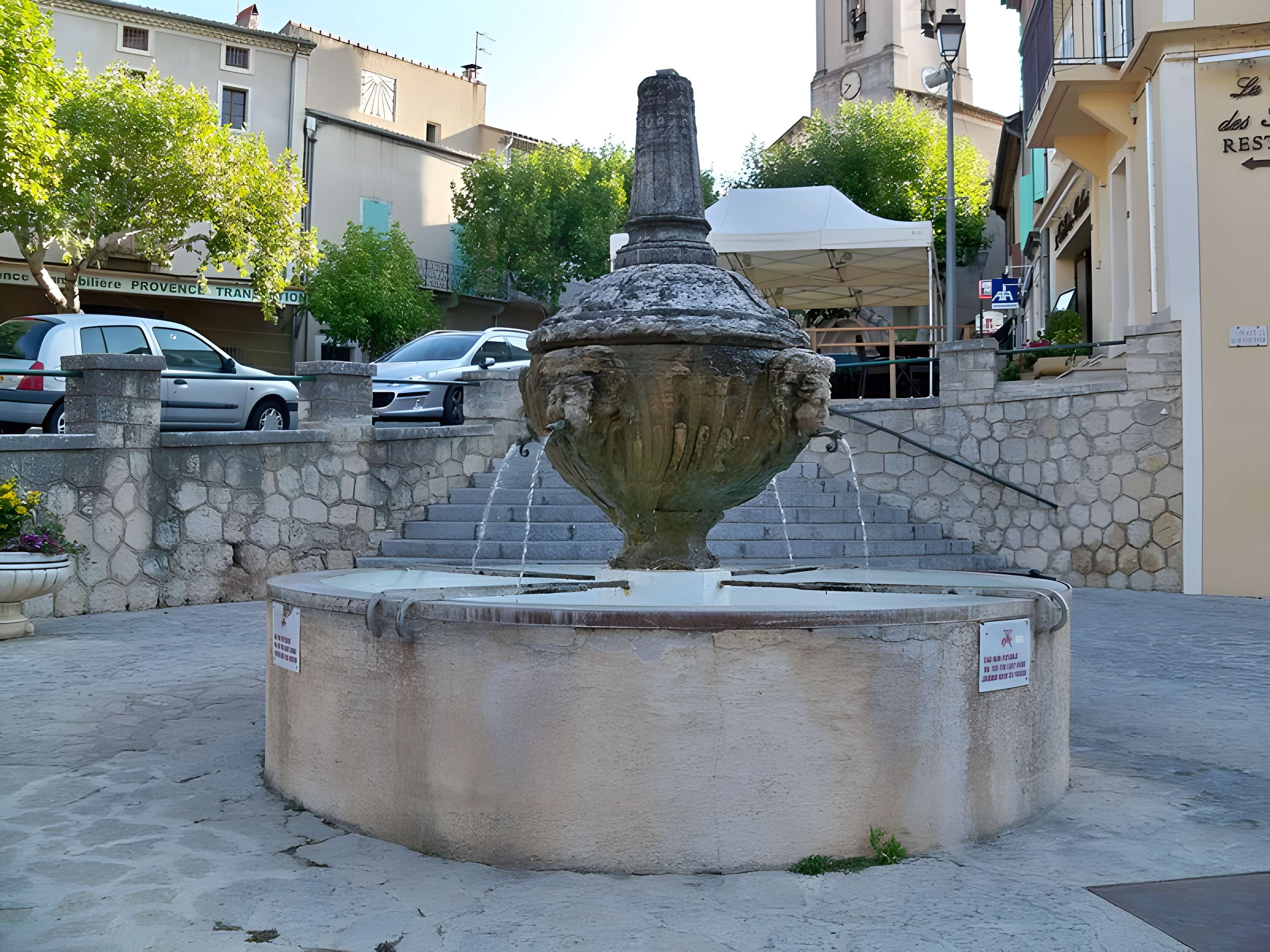 Fontaine de Beaumes-de-Venise